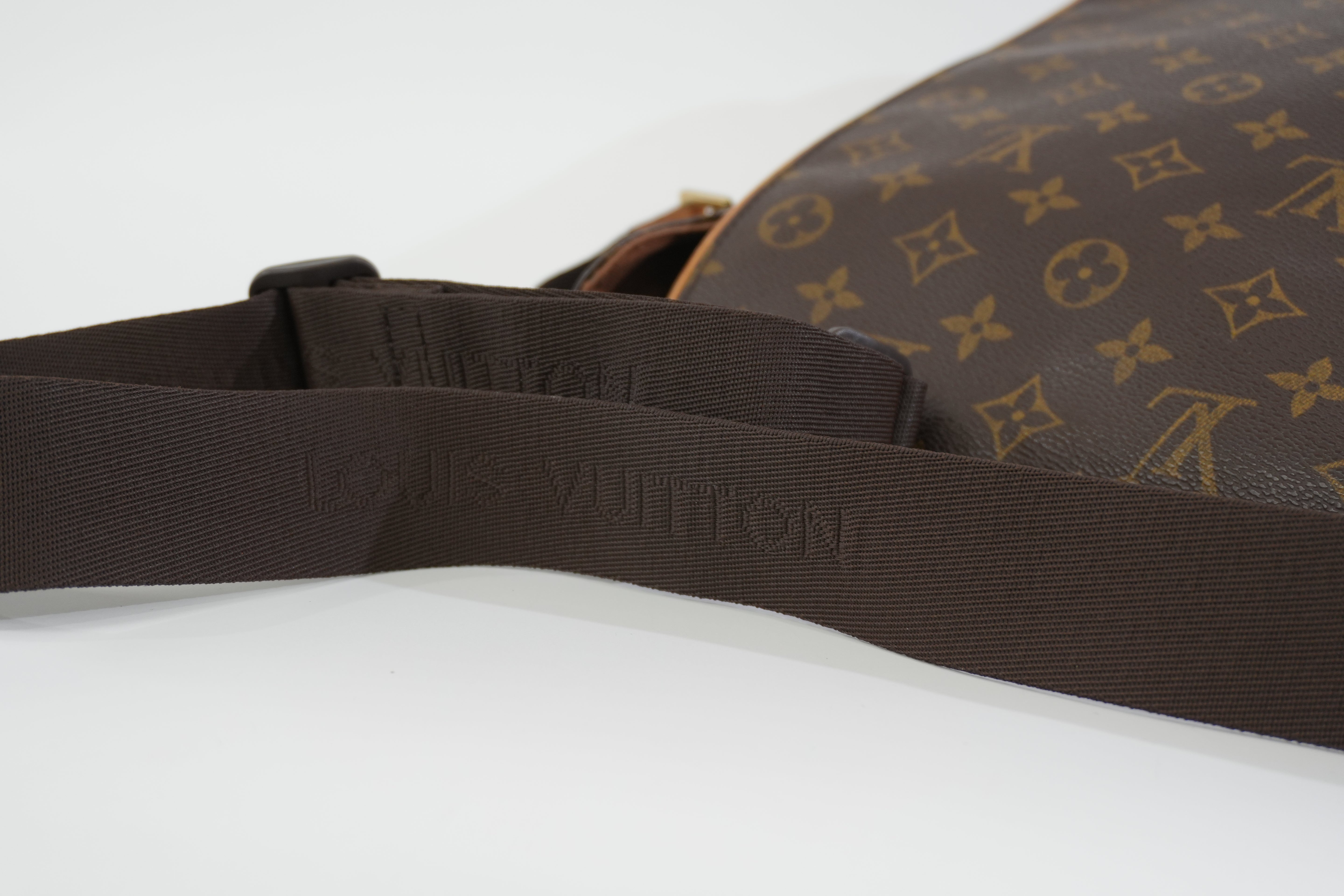 Pre-owned Louis Vuitton Monogram Abesses Messenger Bag