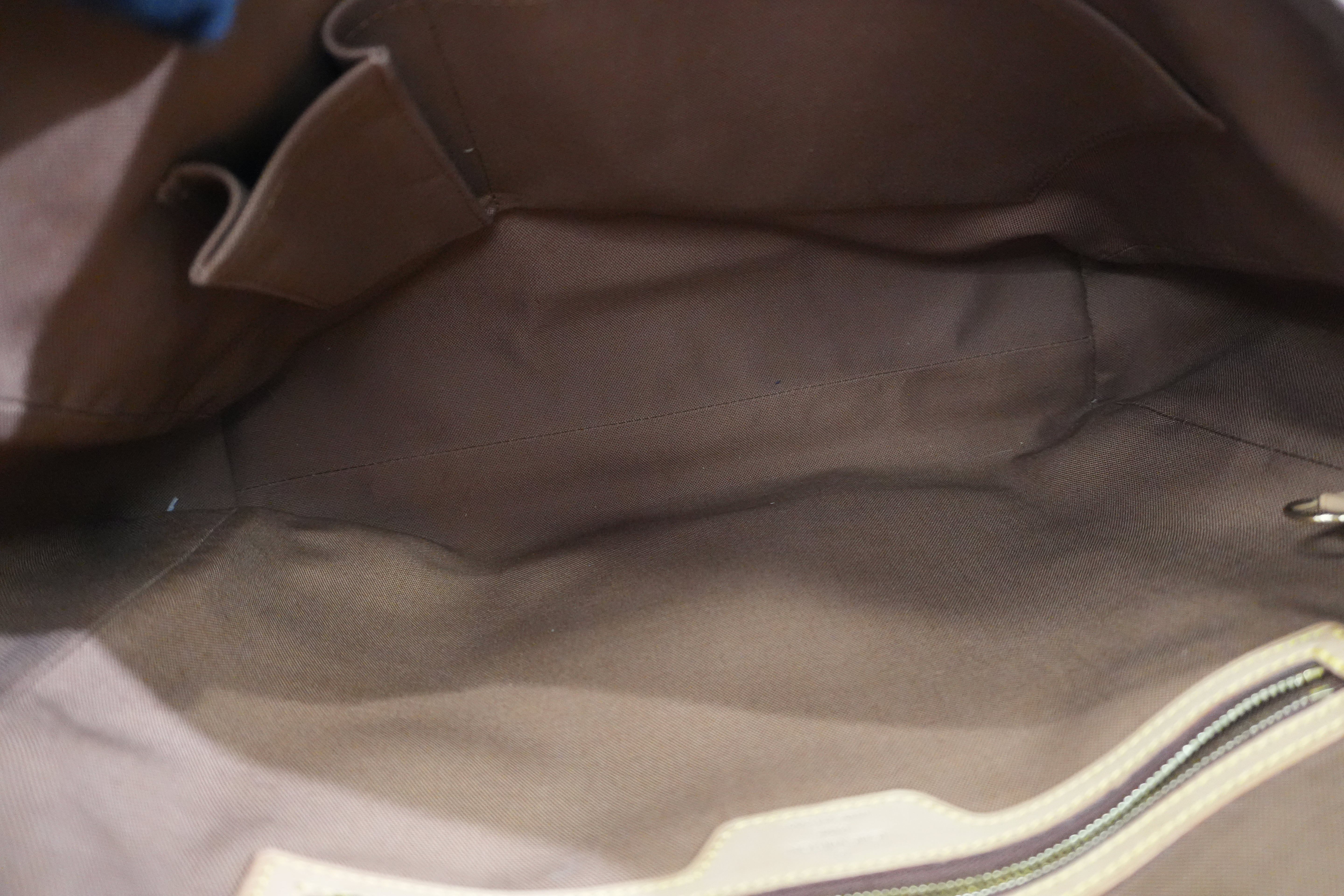 Pre-owned Louis Vuitton Monogram Abesses Messenger Bag