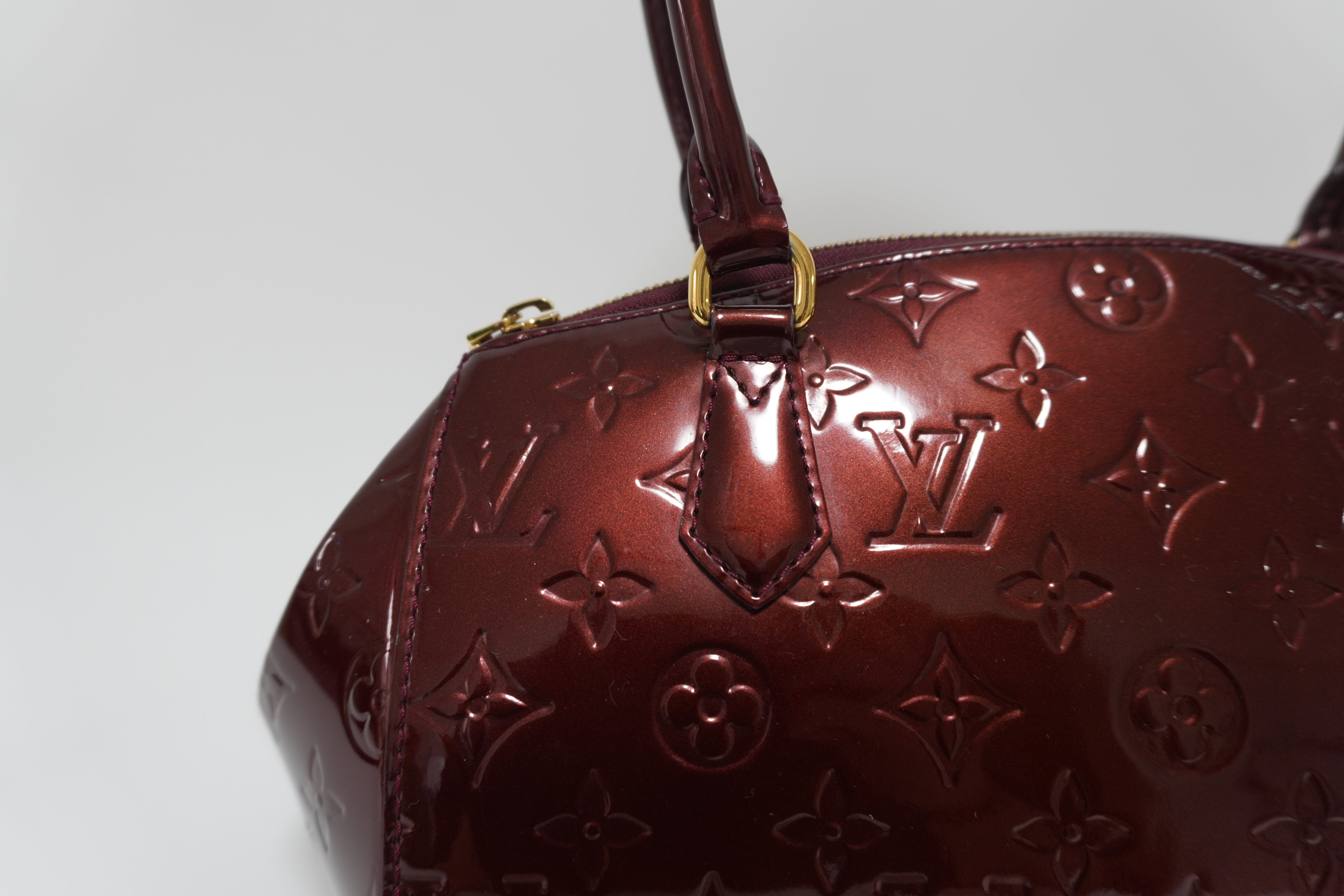 Louis Vuitton Sherwood AlmondHandbag
