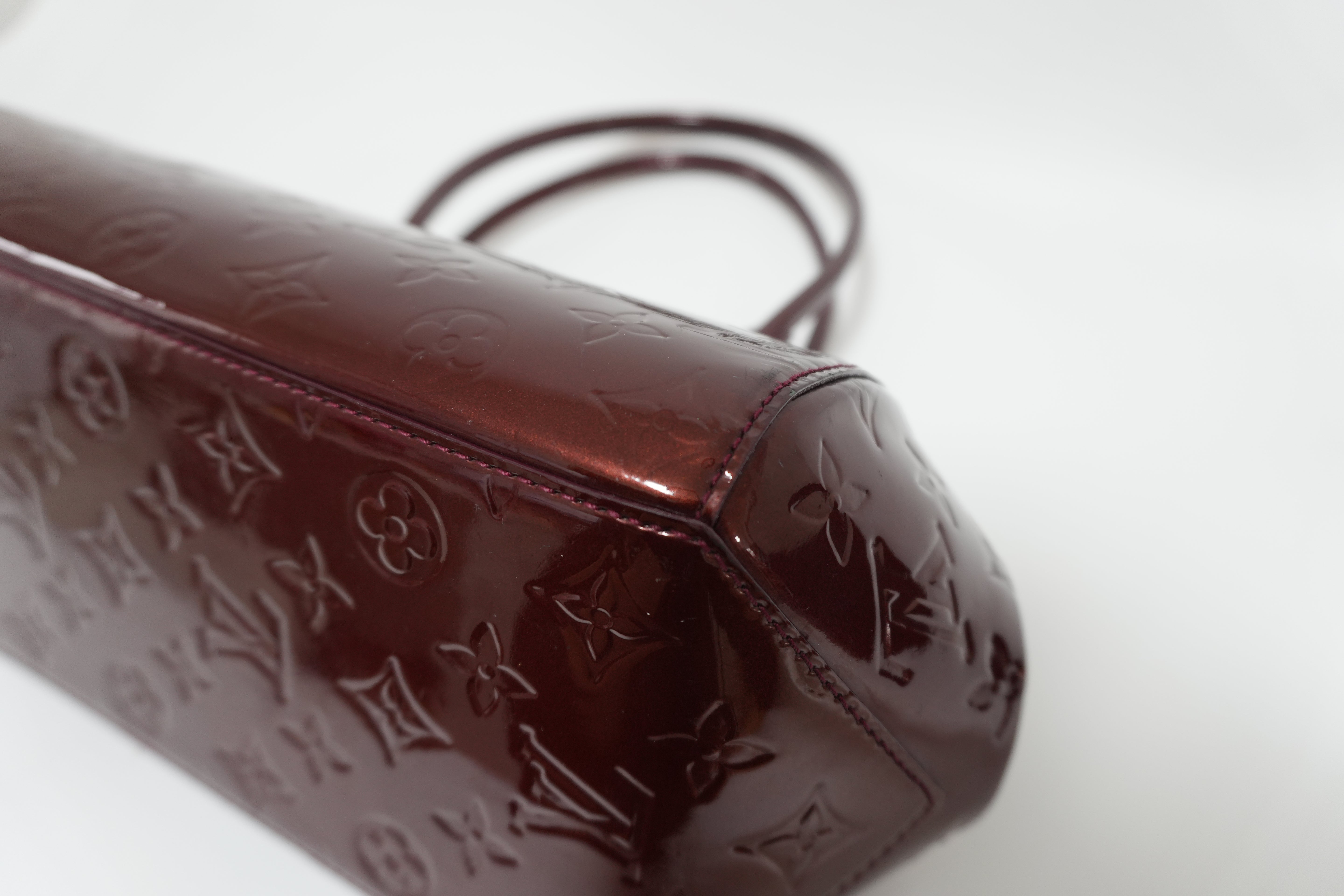 Louis Vuitton Sherwood AlmondHandbag