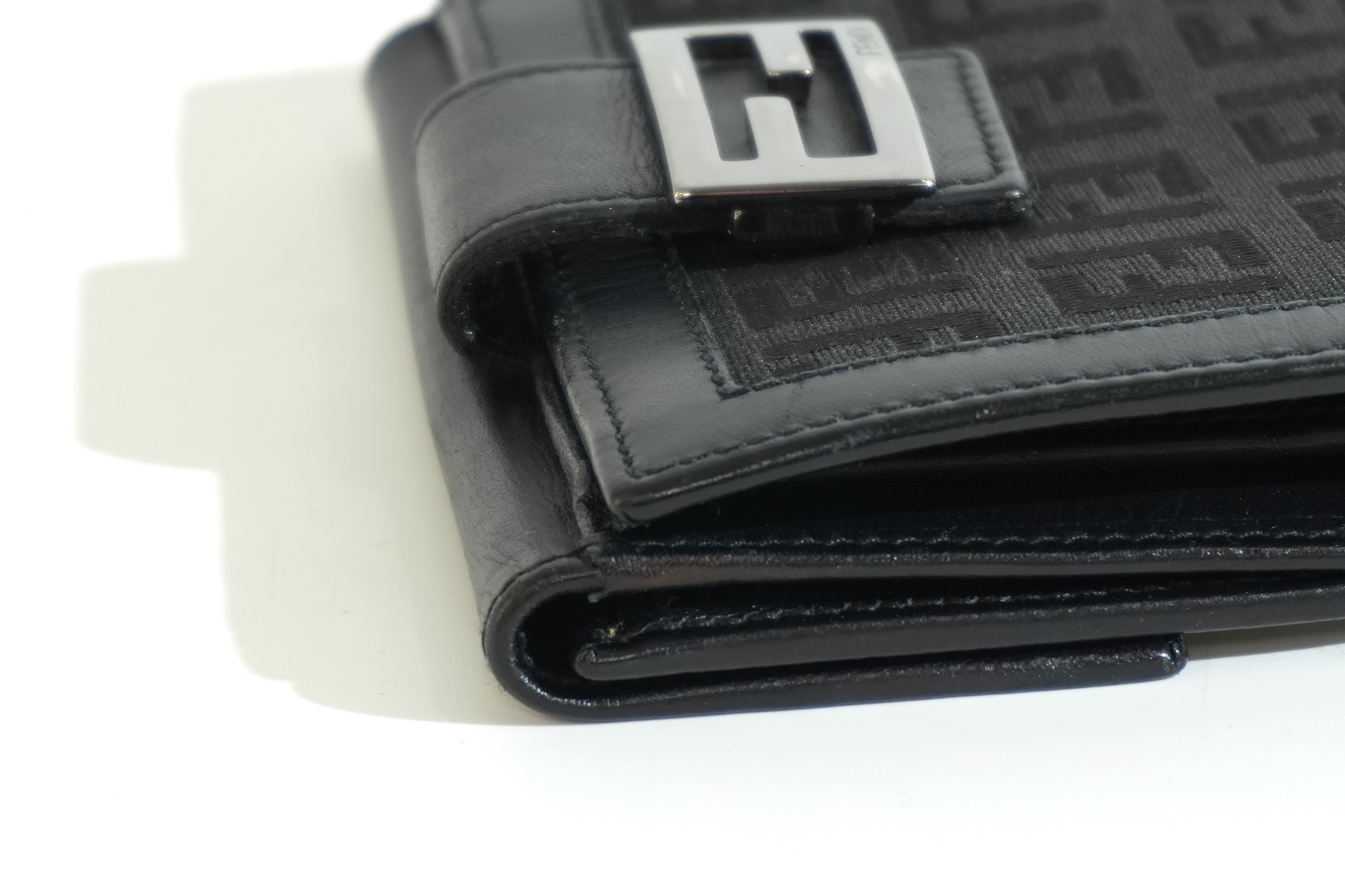 Pre-owned Fendi Zucchino Compact Wallet Black