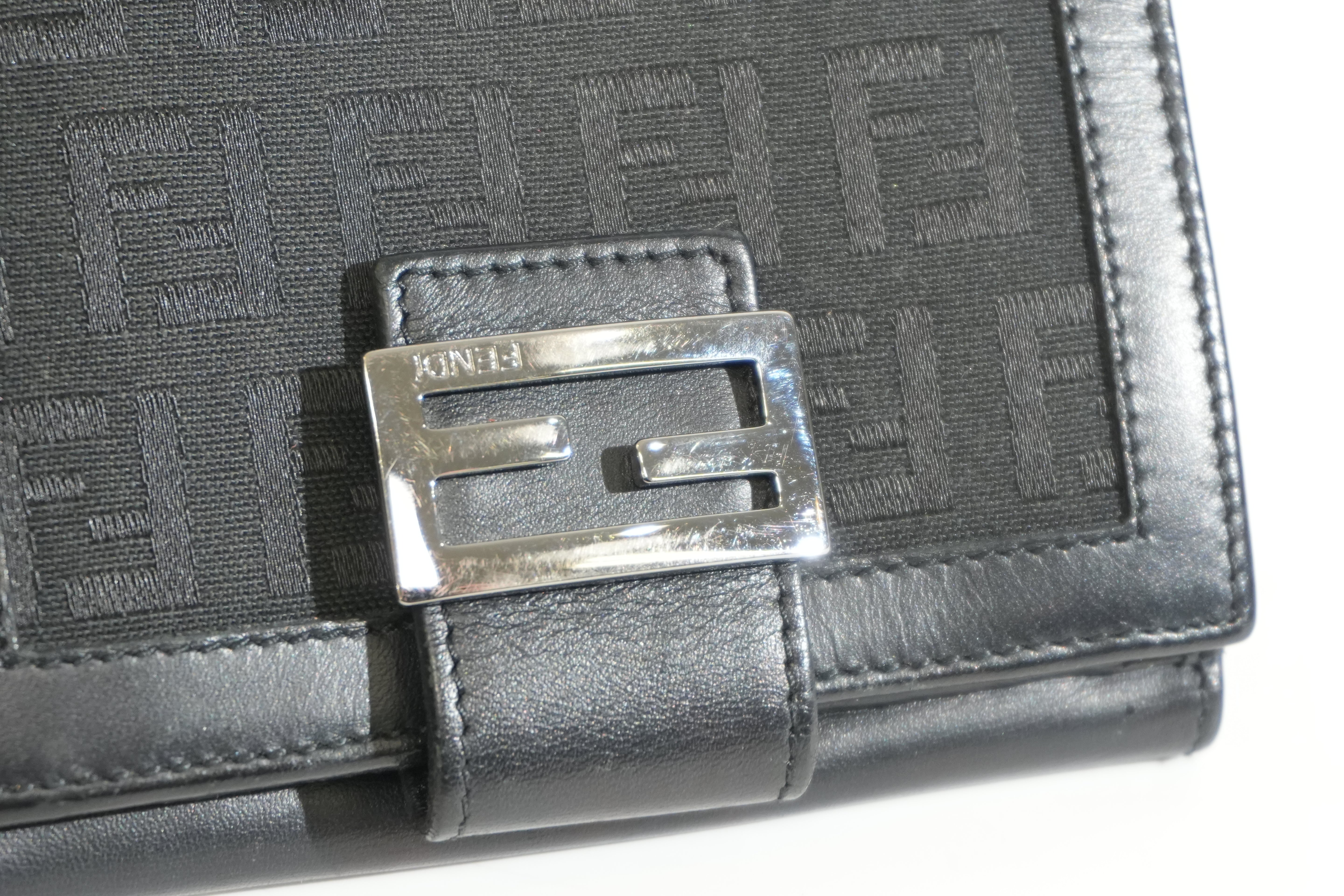 Pre-owned Fendi Zucchino Compact Wallet Black