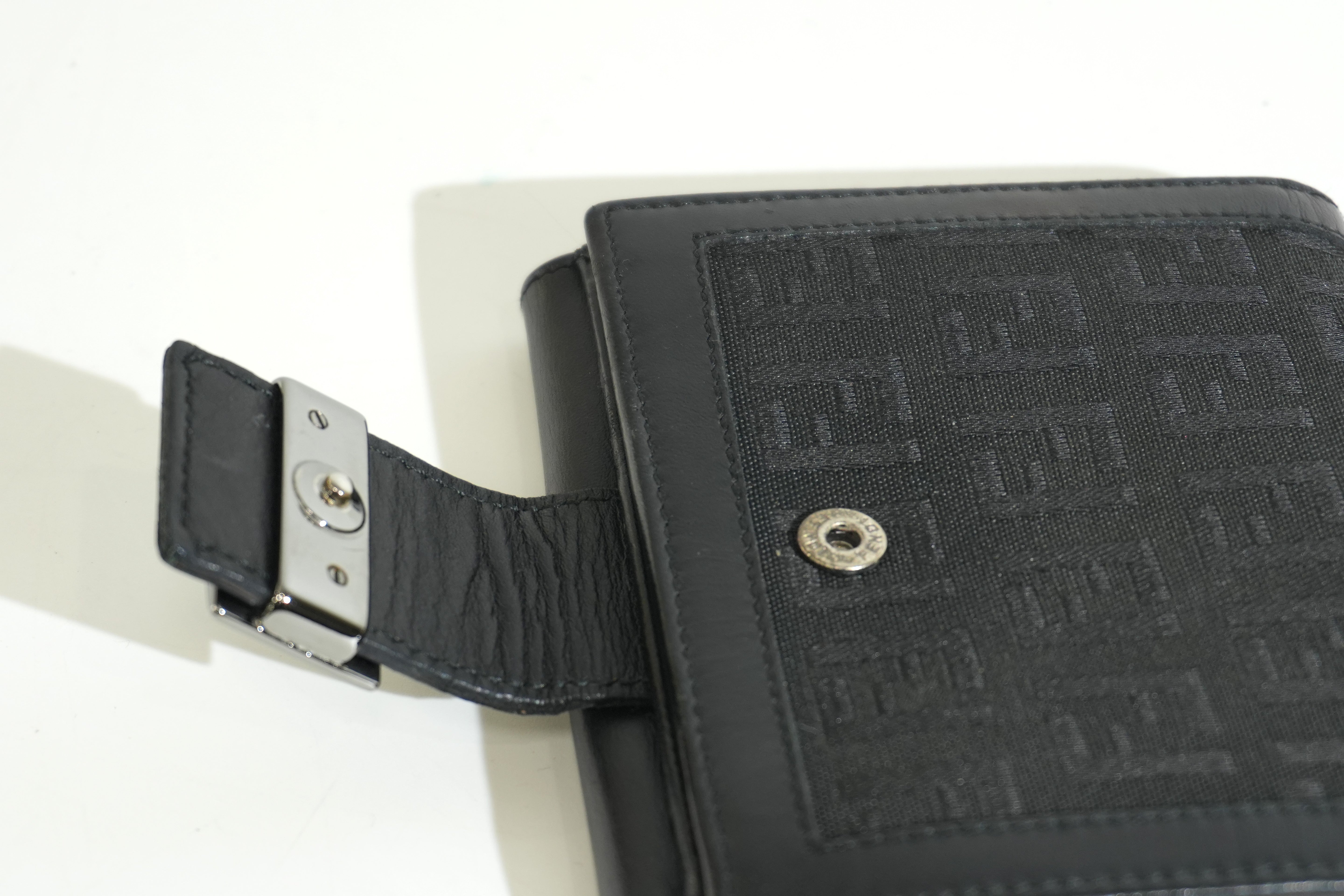 Pre-owned Fendi Zucchino Compact Wallet Black