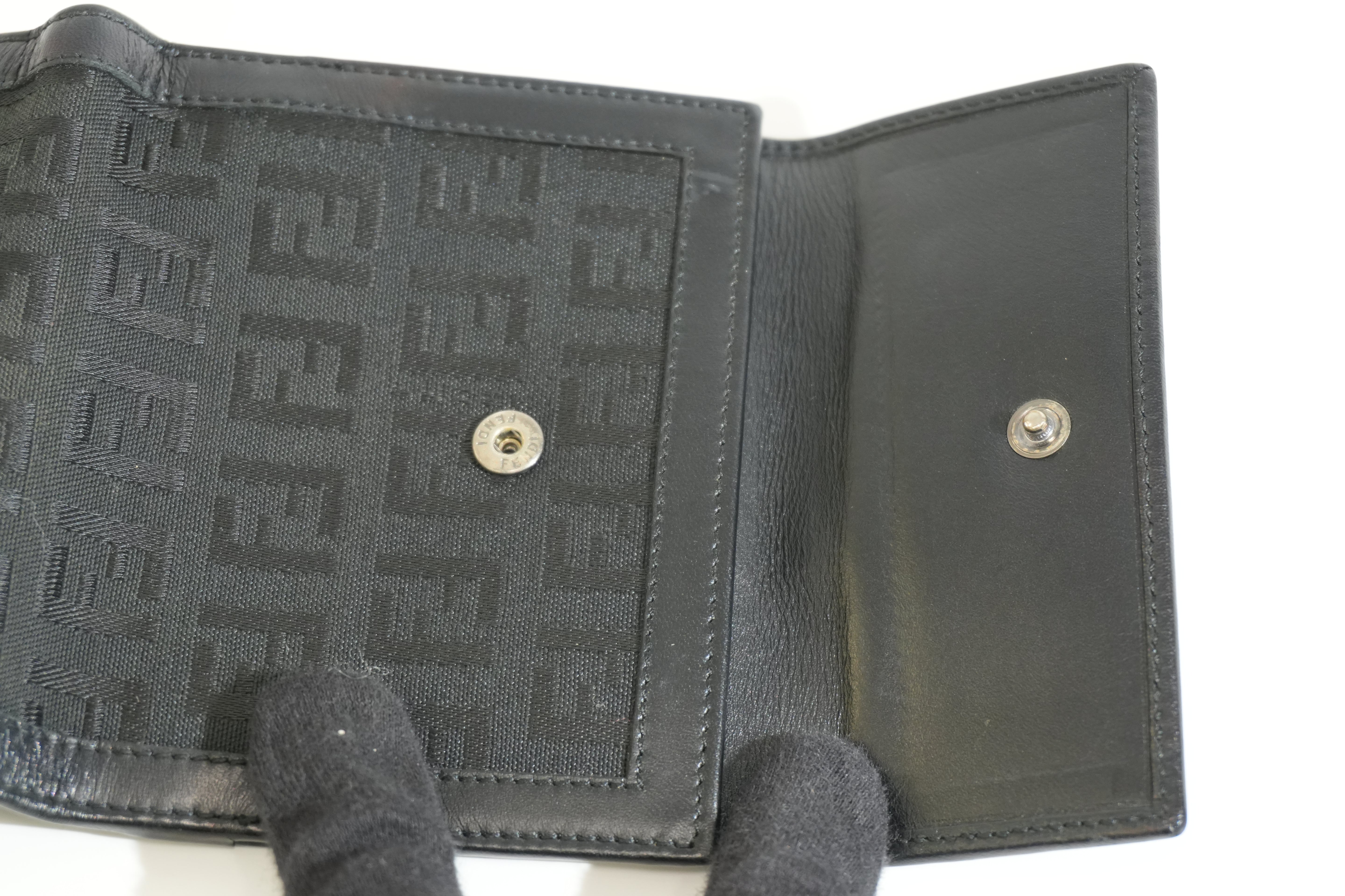 Pre-owned Fendi Zucchino Compact Wallet Black
