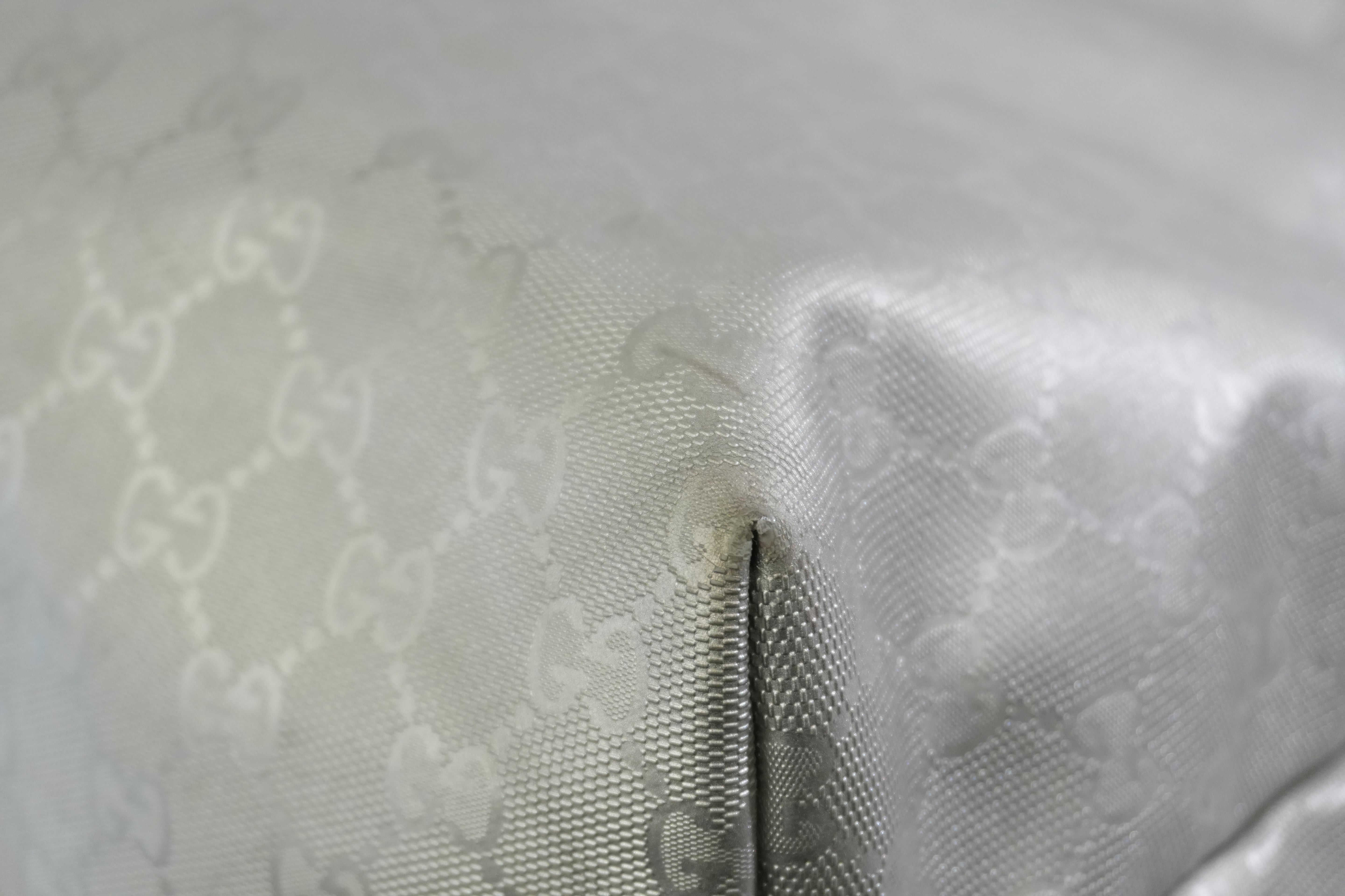 Pre-owned Gucci Metallic Tote Bag SIlver