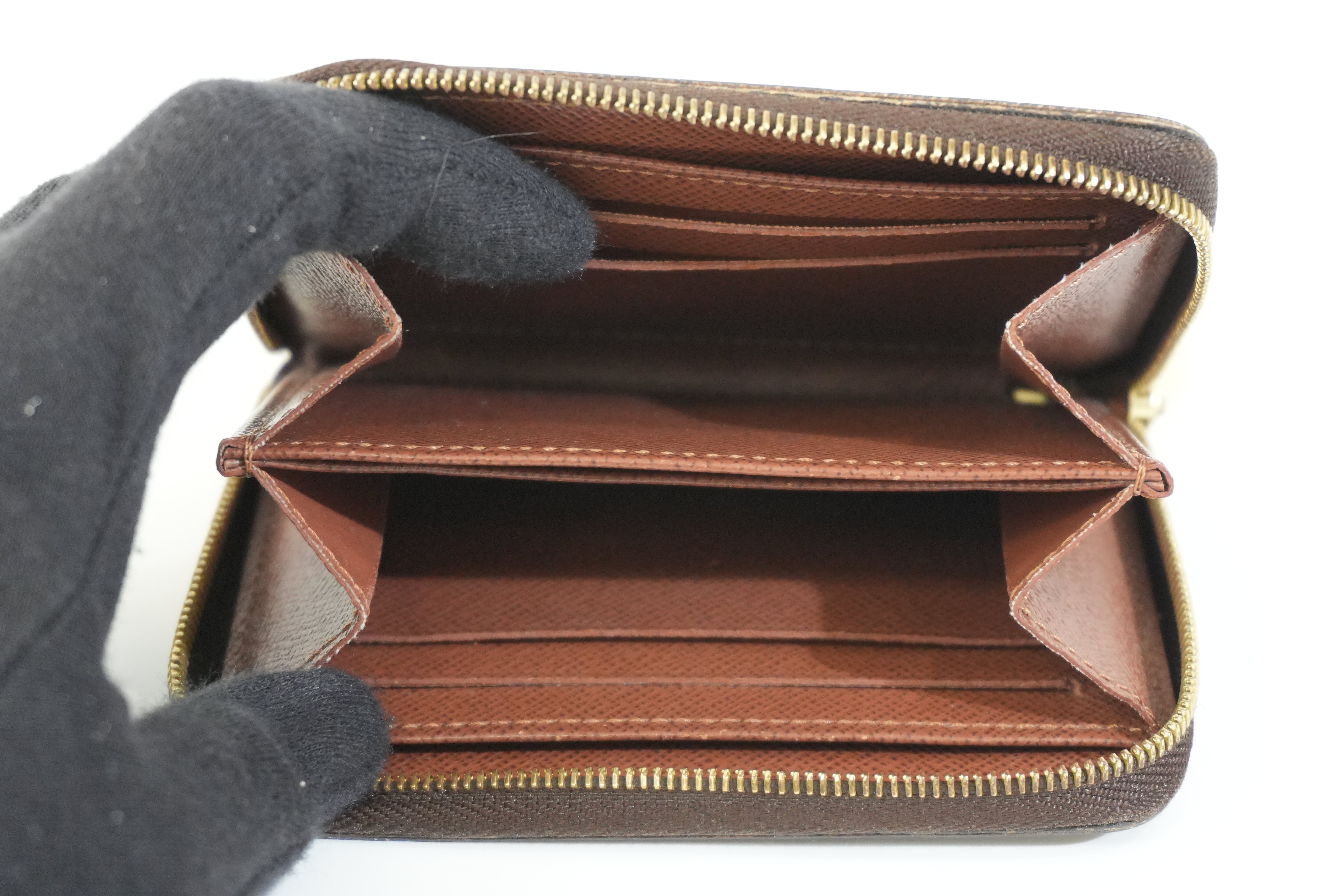 Pre-owned Louis Vuitton Monogram Zippy Card and Coin Case