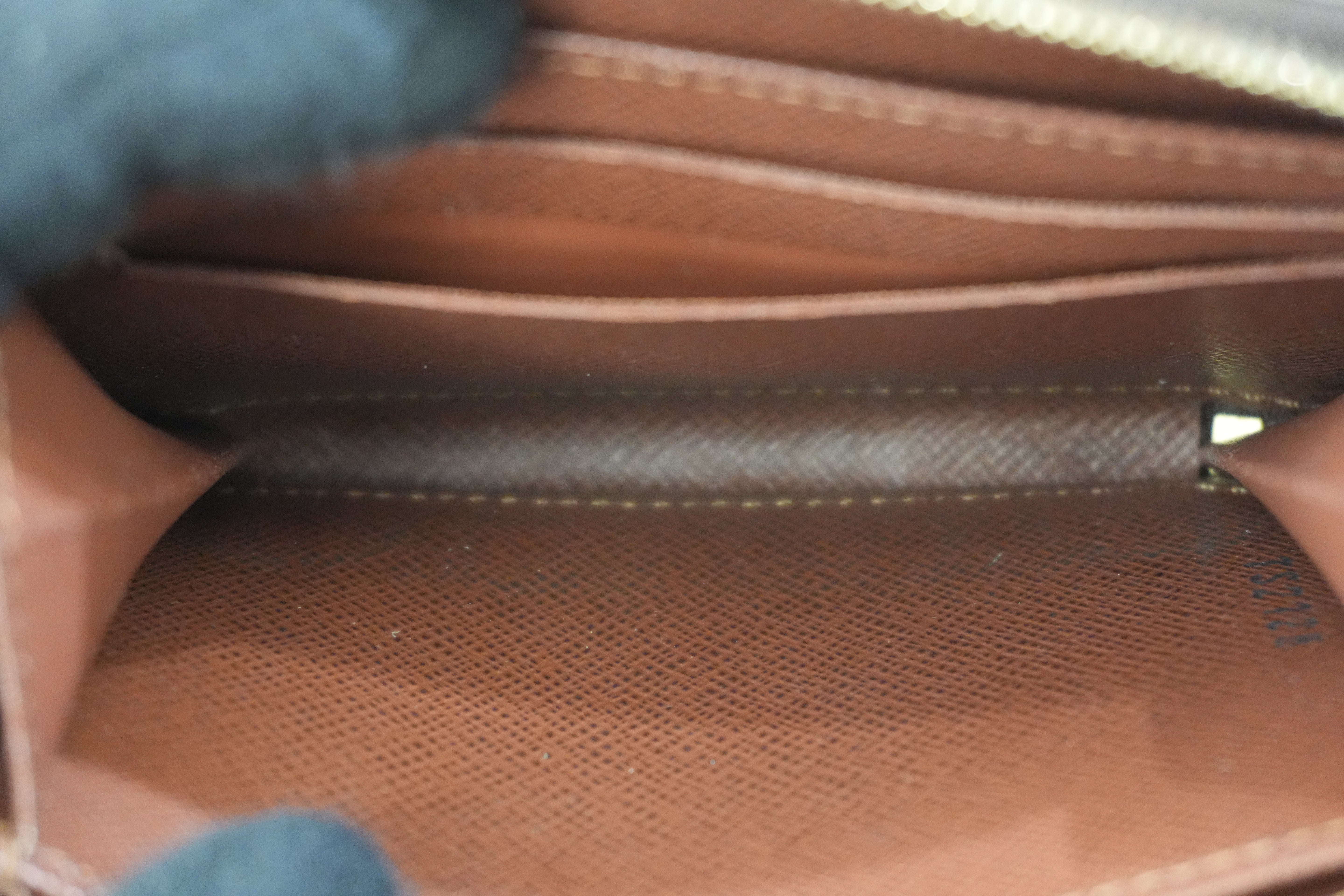 Pre-owned Louis Vuitton Monogram Zippy Card and Coin Case