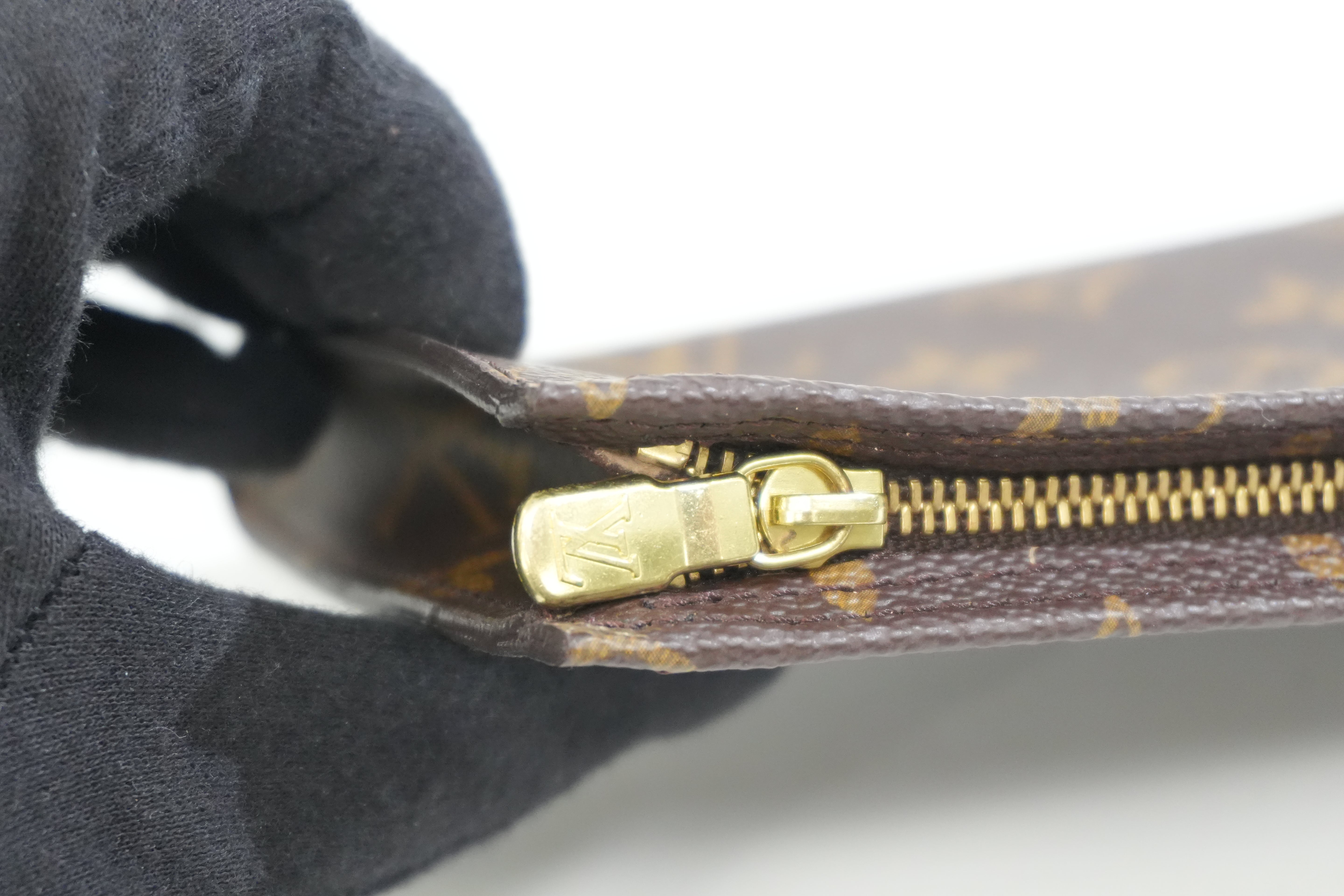 Pre-owned Louis Vuitton Monogram Pouch