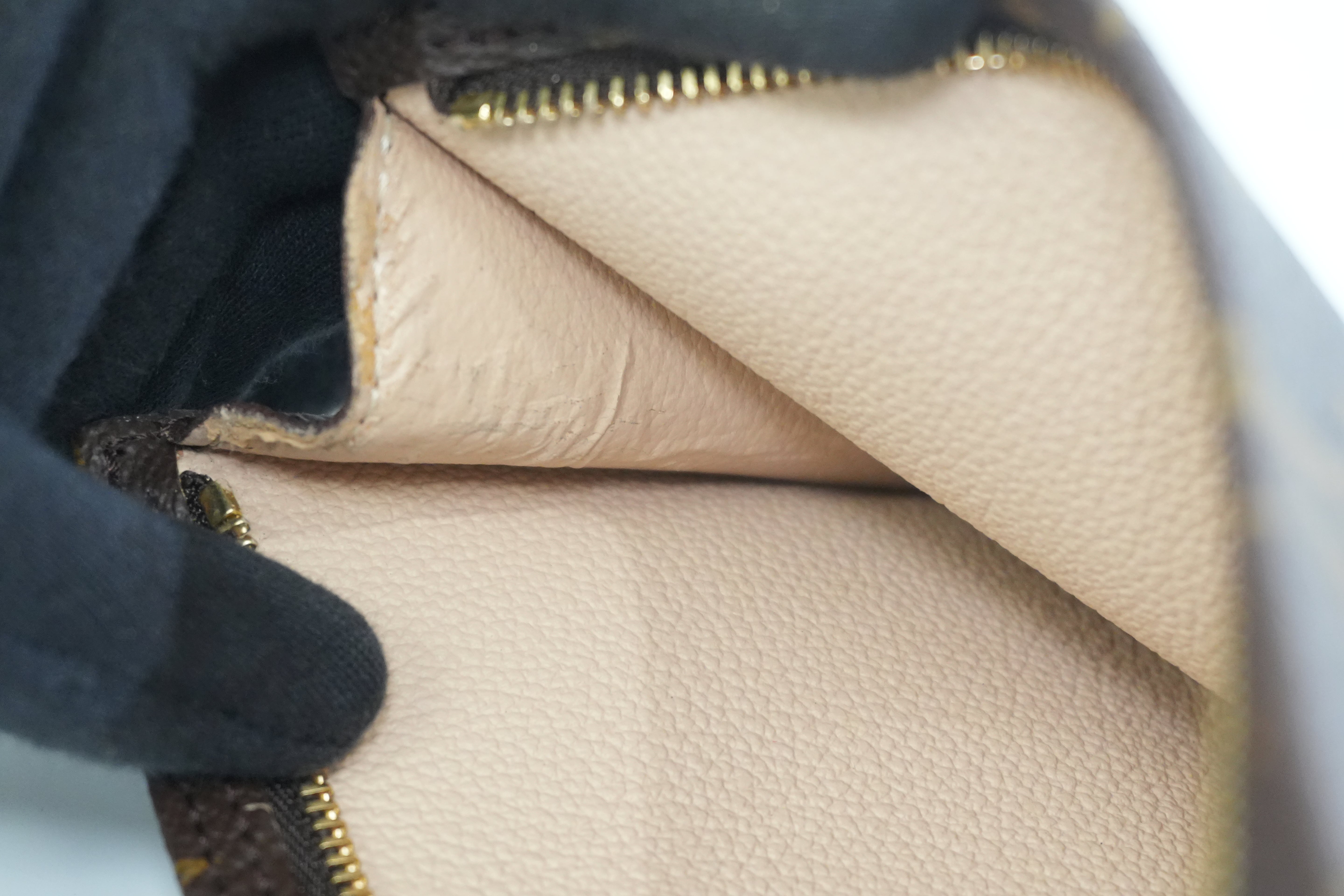 Pre-owned Louis Vuitton Monogram Pouch