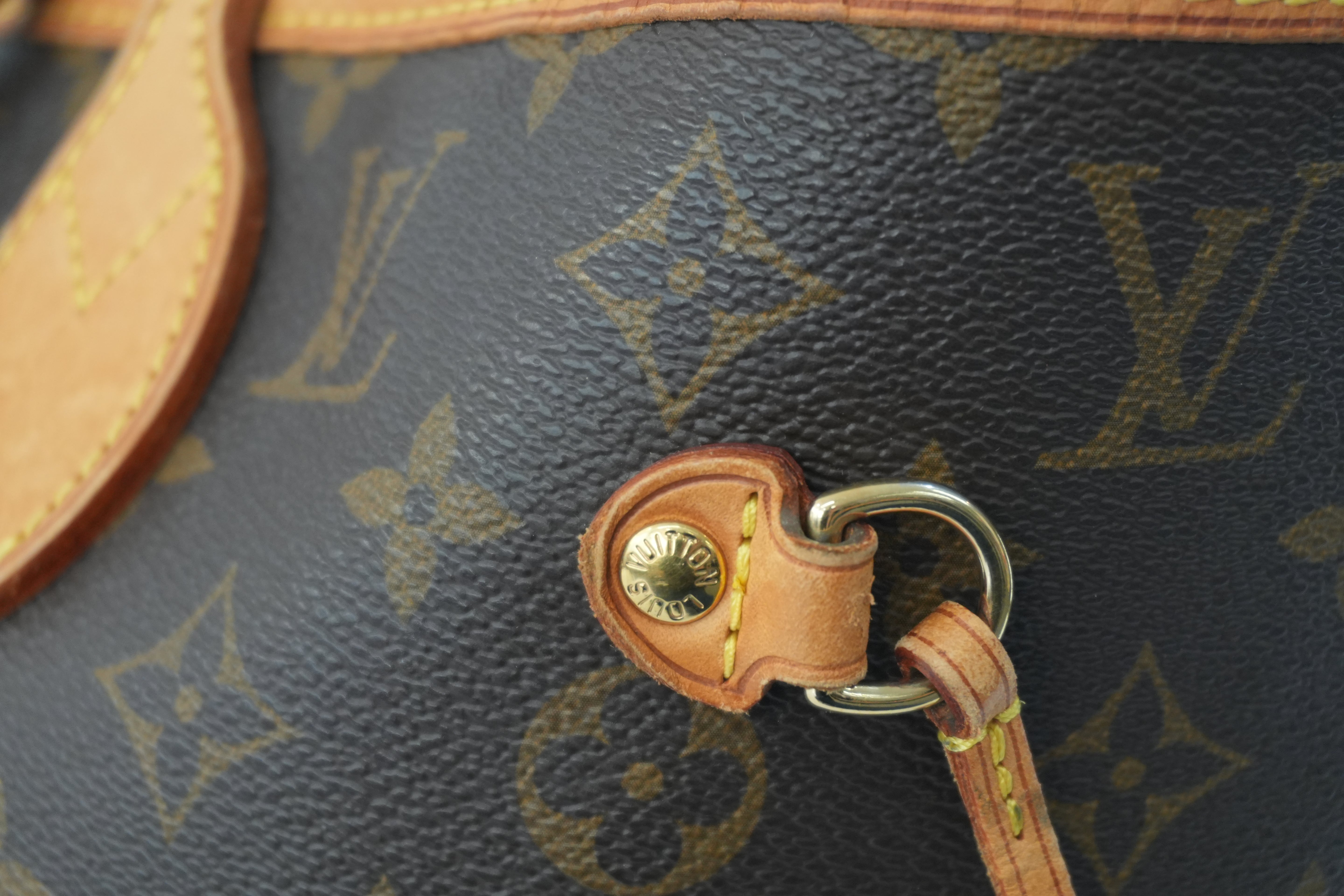 Louis Vuitton Monogram Neverfull MM Shoulder Tote Bag Used