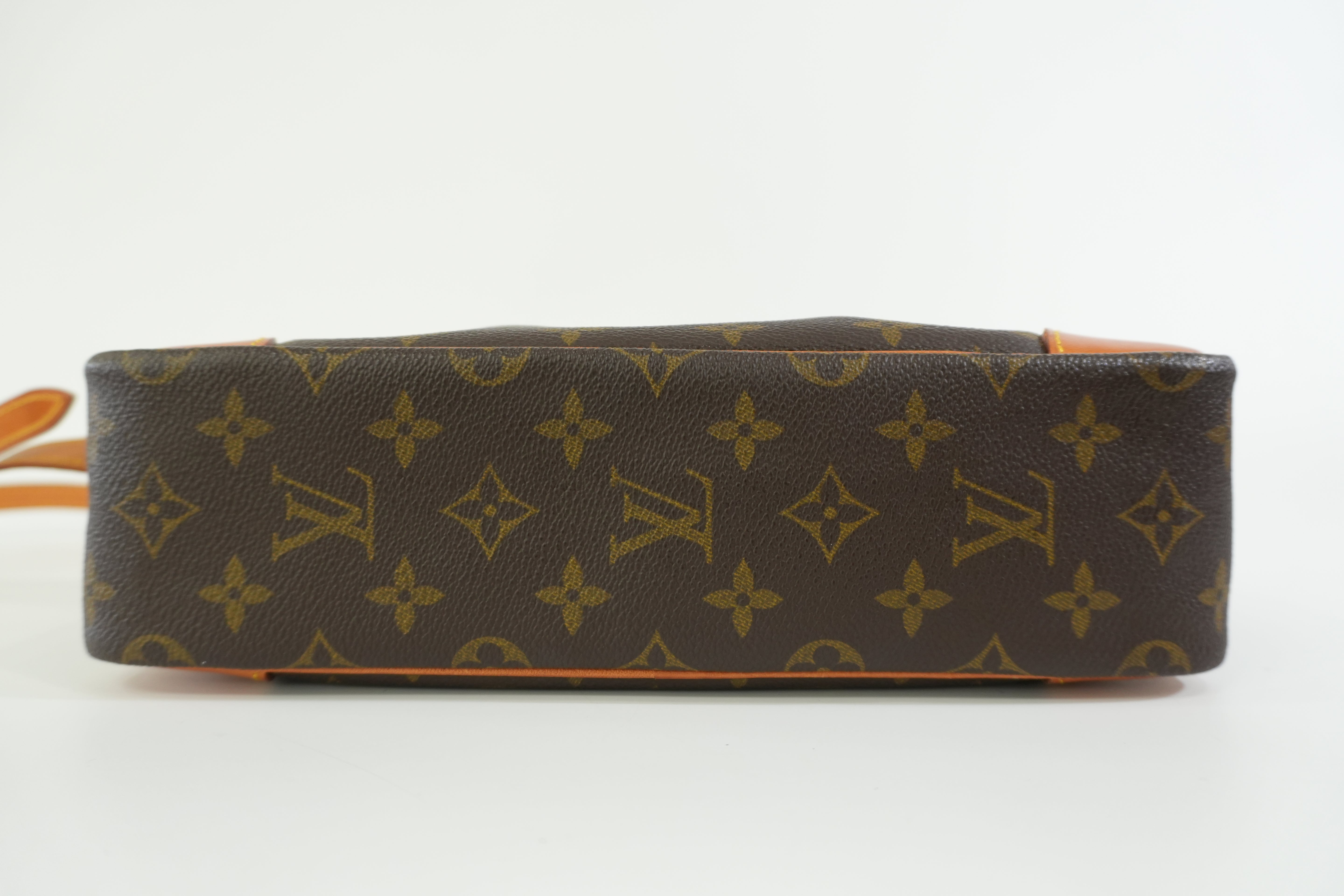 Pre-owned Louis Vuitton Monogram Trocadero GM Shoulder Bag