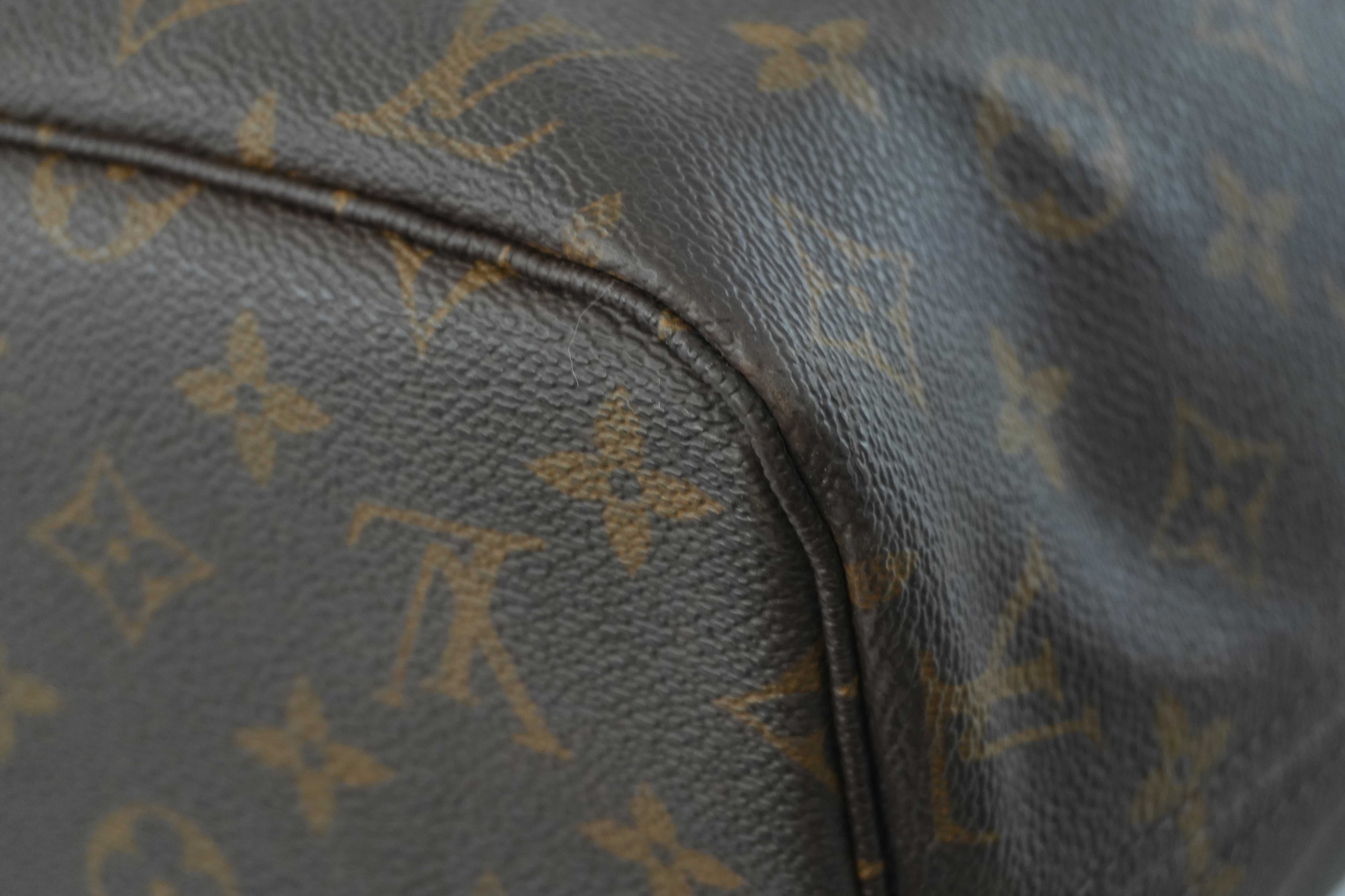 Louis Vuitton Monogram Neverfull MM Shoulder Tote Bag Used