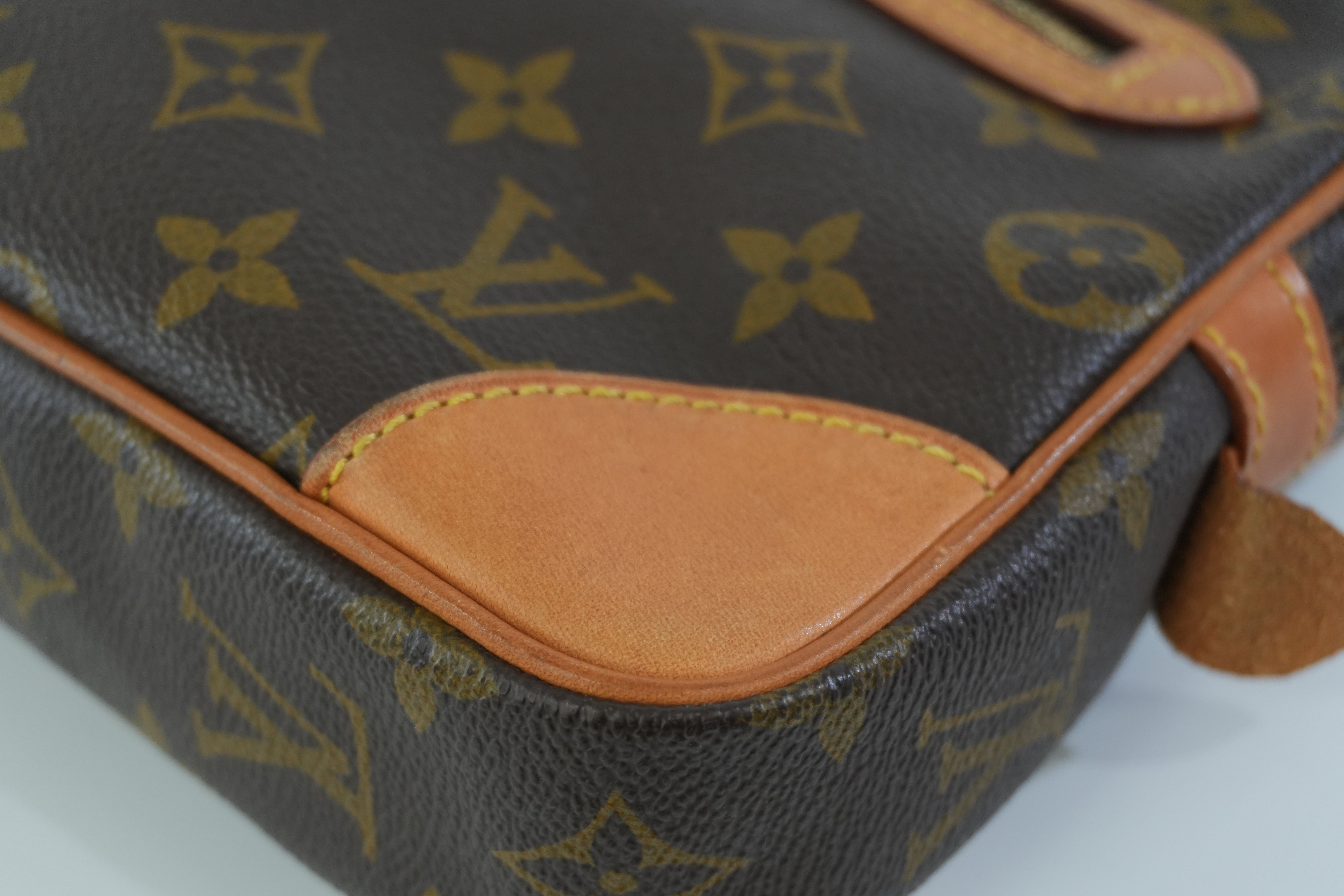 Pre-owned Louis Vuitton Monogram Dragonne GM Clutch Bag