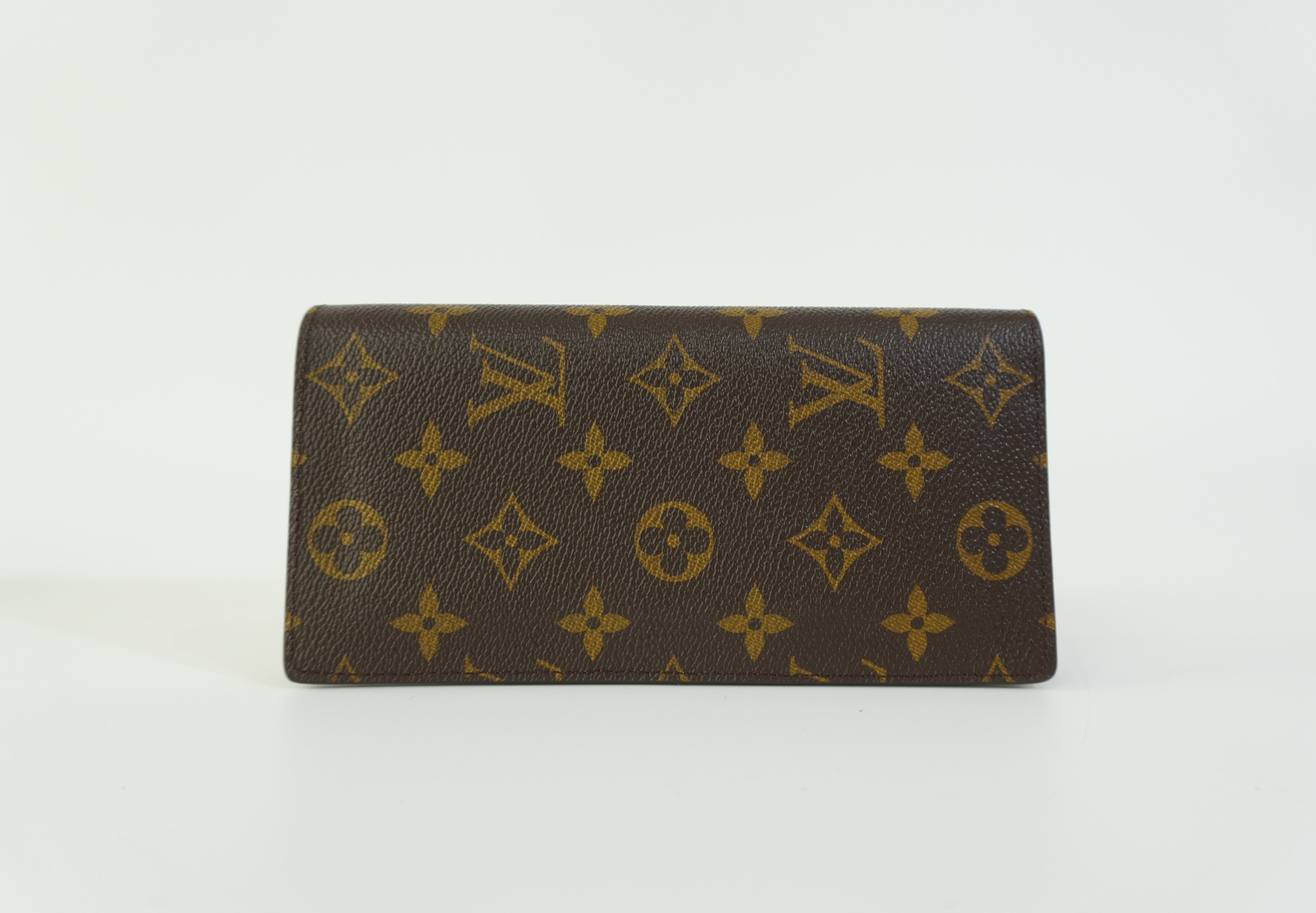 Pre-owned Louis Vuitton Monogram Brazza Wallet