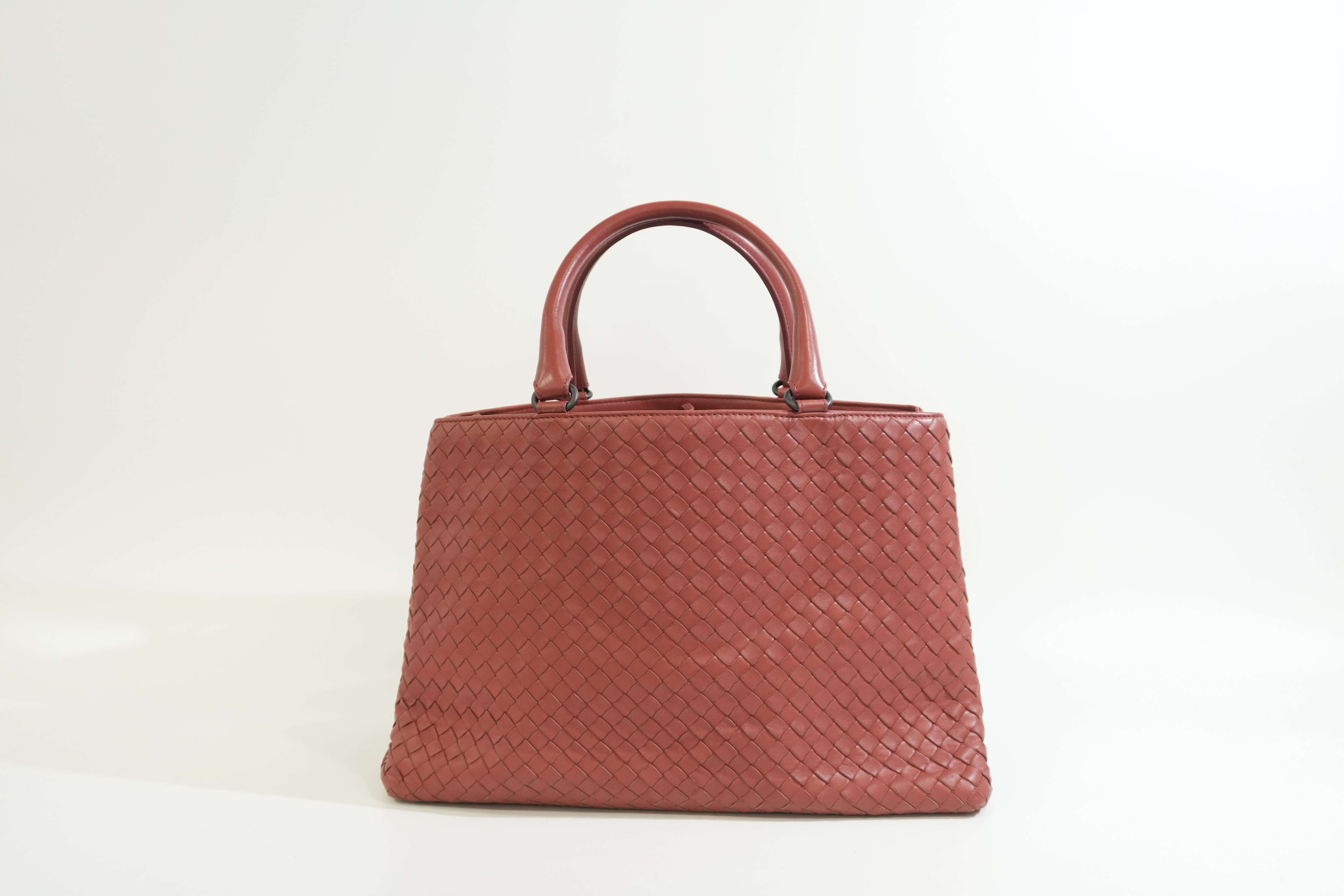 Pre-owned Bottega Intreciatto Shoulder Bag Pink