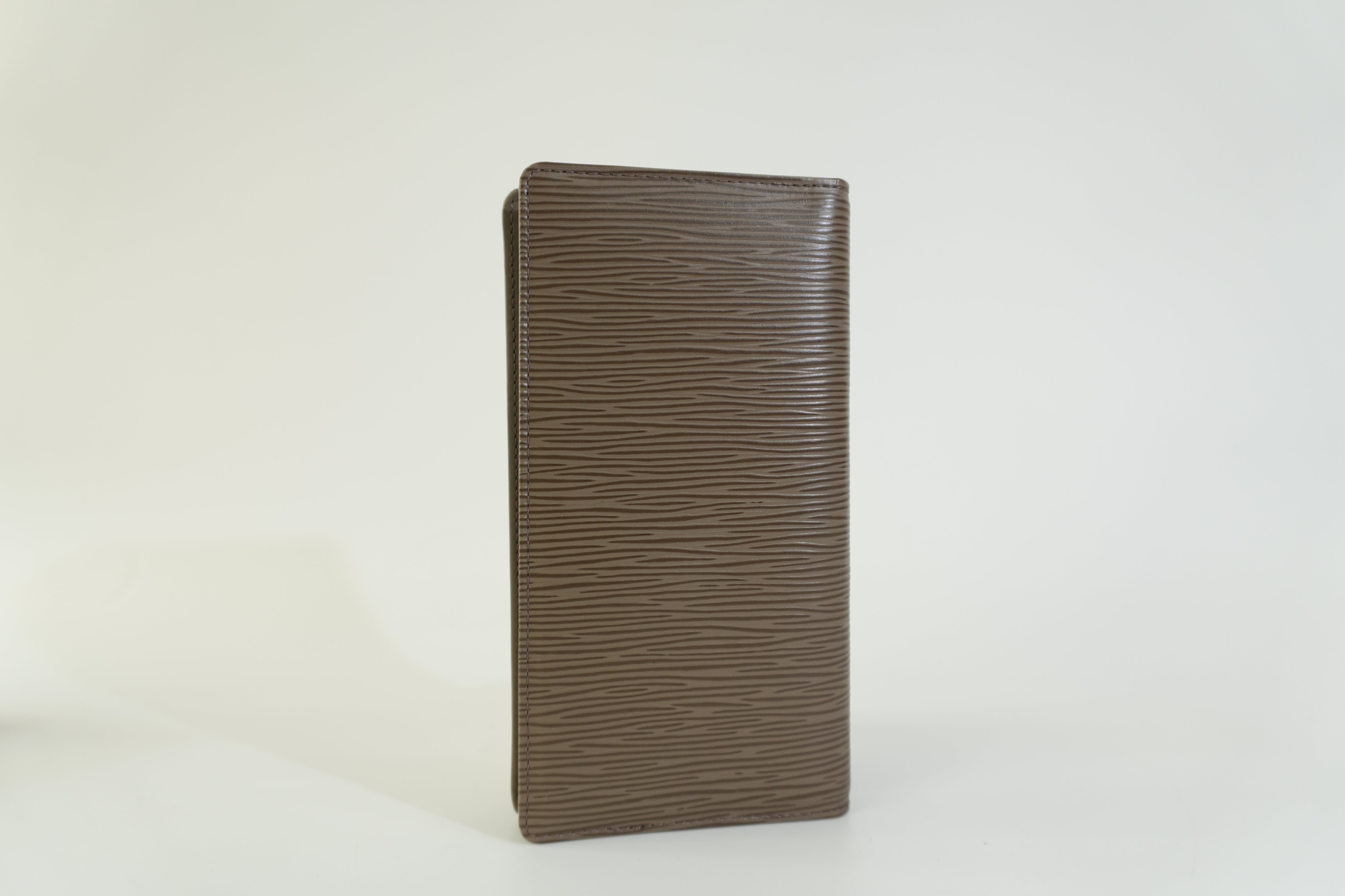 Pre-owned Louis Vuitton Epi Long Wallet Brown