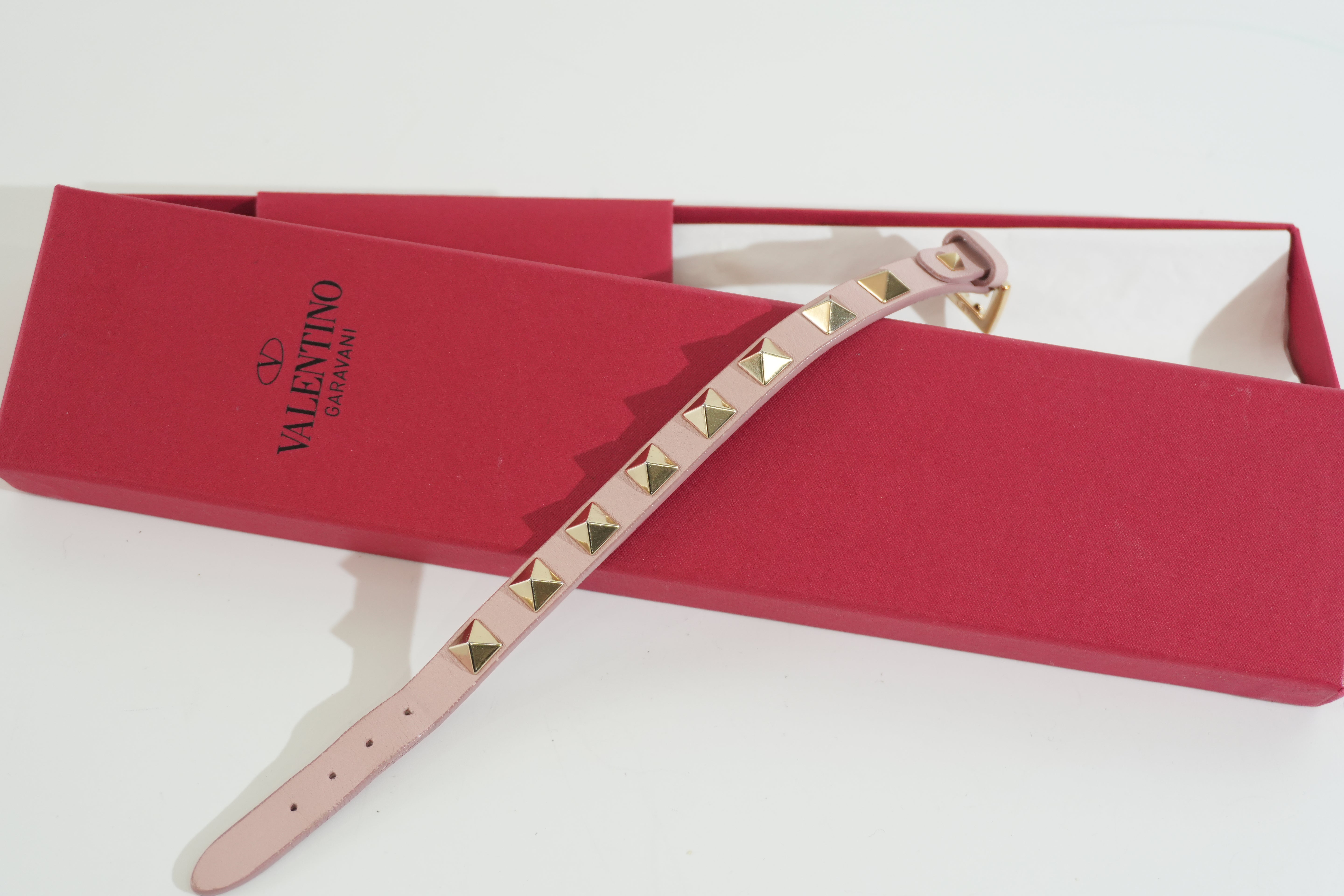 Pre-owned Valentino Studded Bracelet Pink
