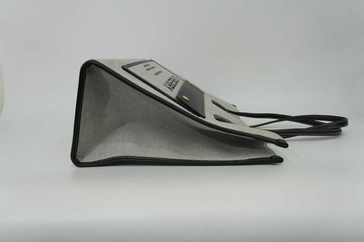 Pre-Owned Burberry Horseferry Tote Bag Gray