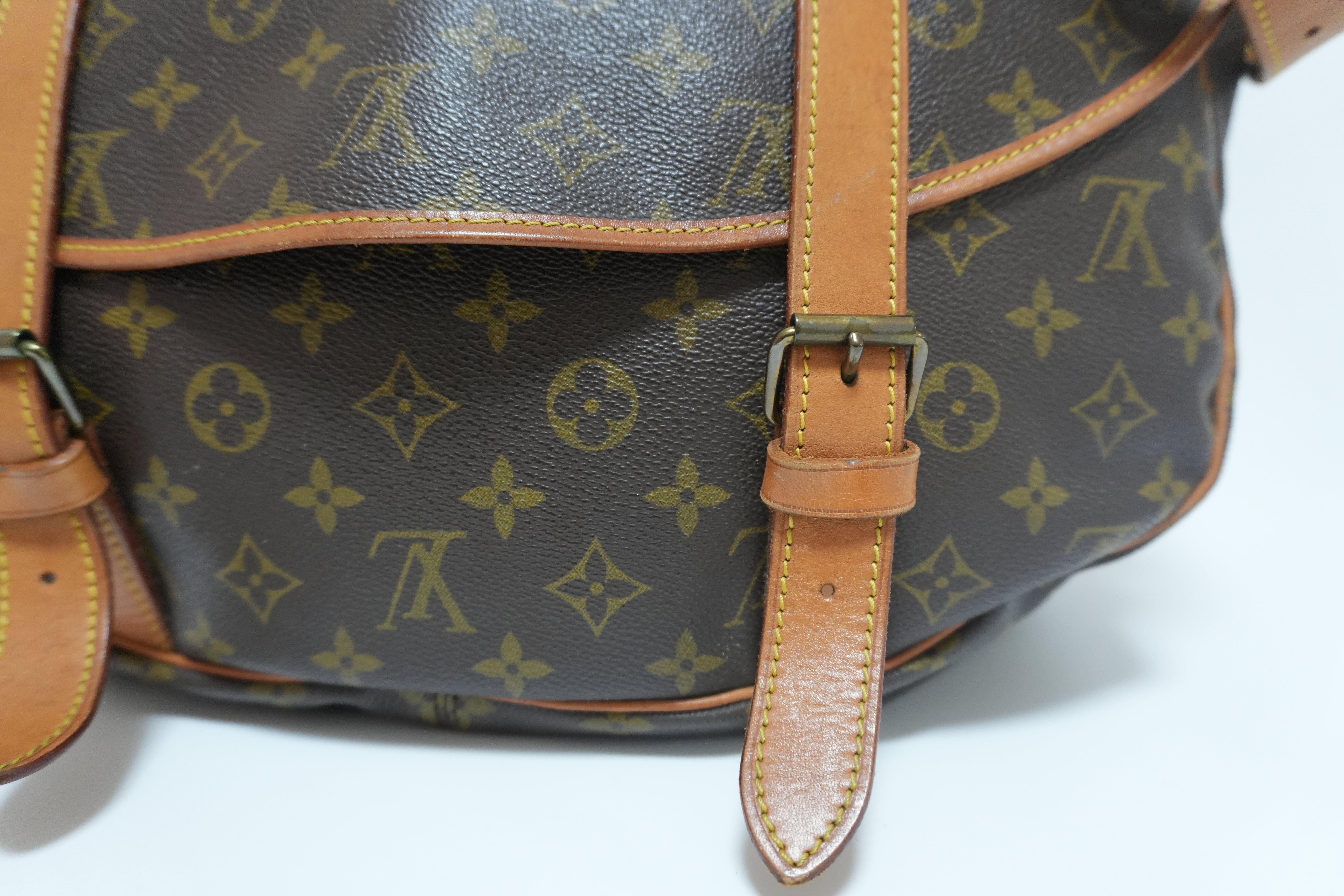 Pre-Owned Burberry HayMarket Check Hobo Shoulder Bag Brown