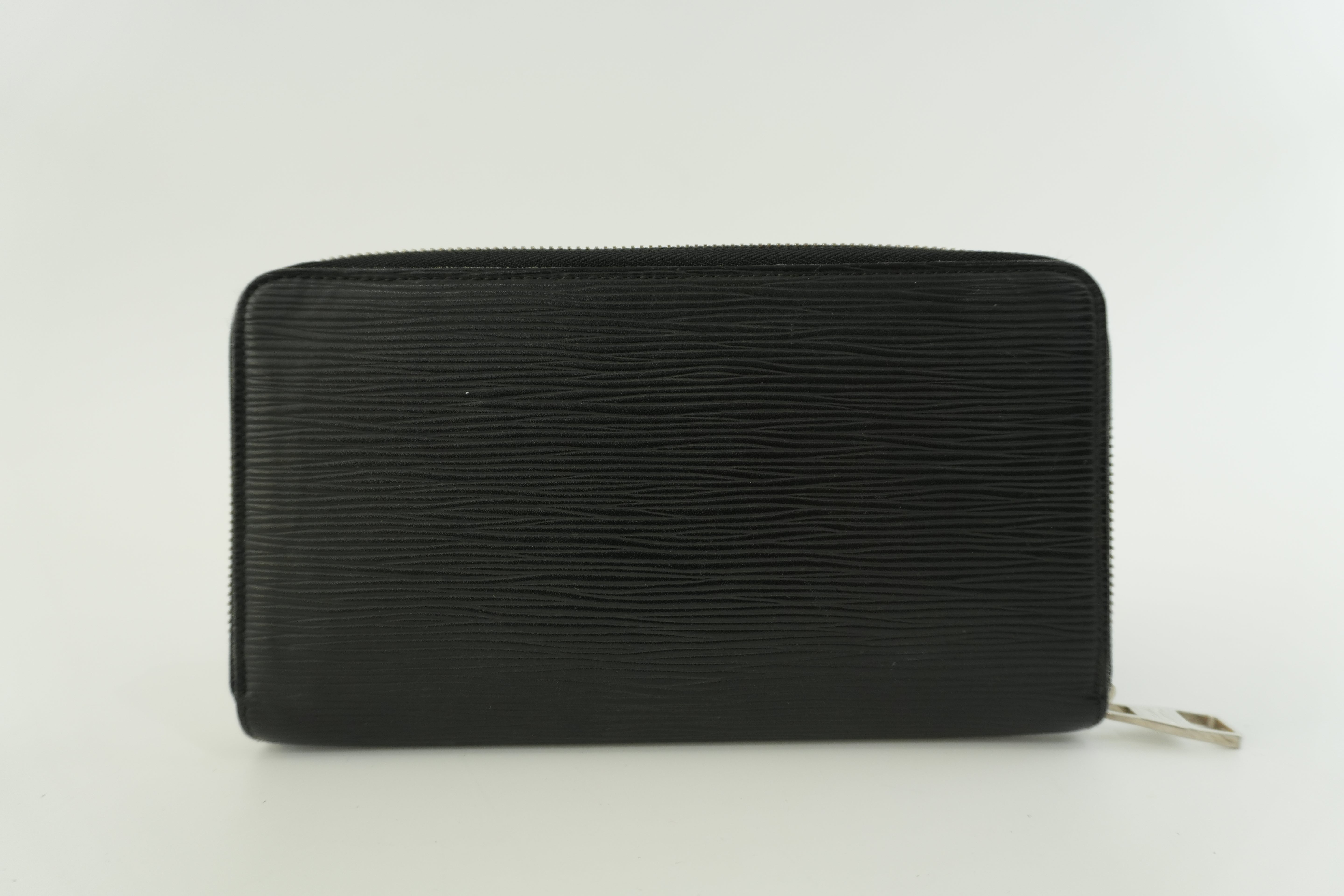 Louis Vuitton Epi Zippy Organizer Wallet Black Used