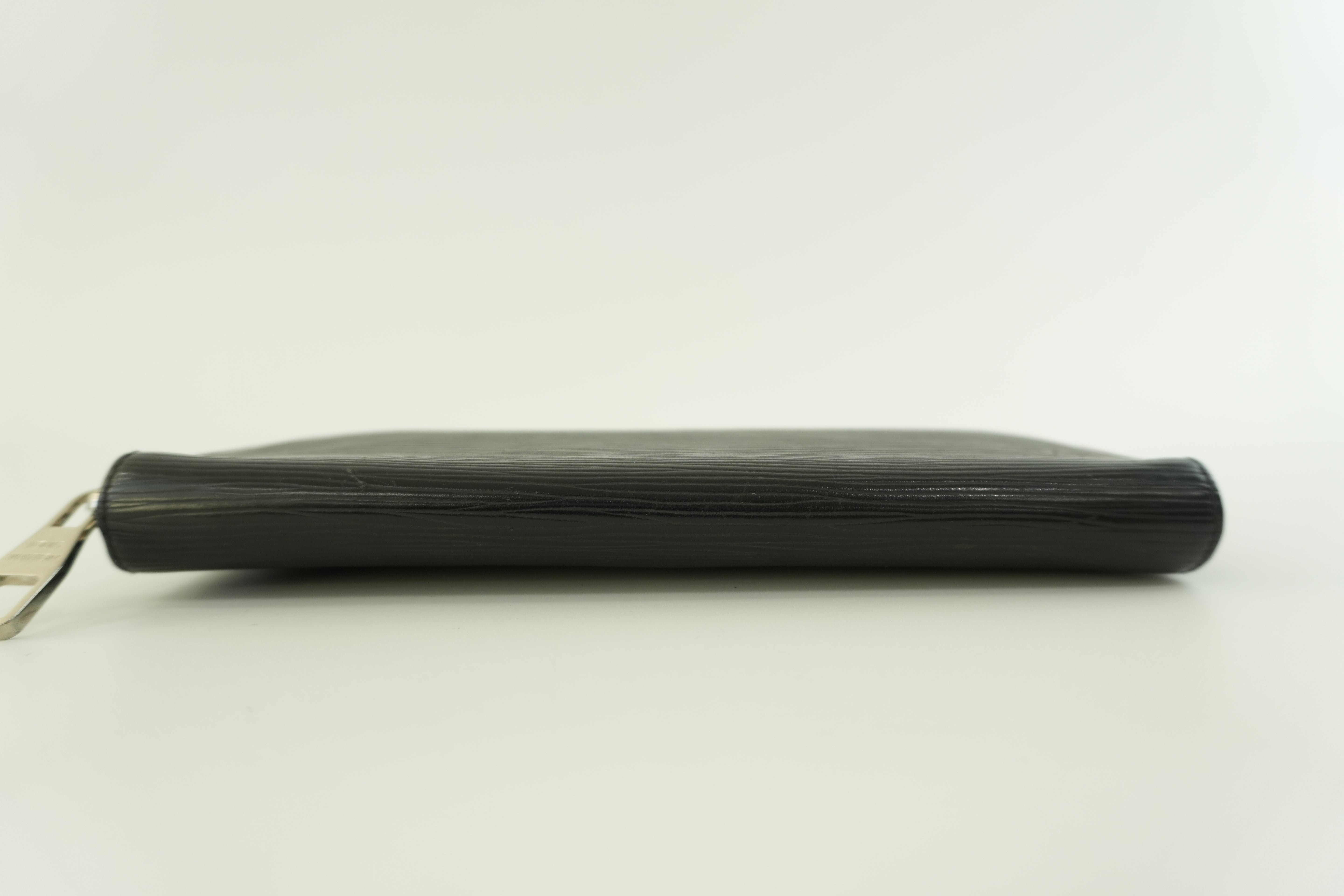 Louis Vuitton Epi Zippy Organizer Wallet Black Used