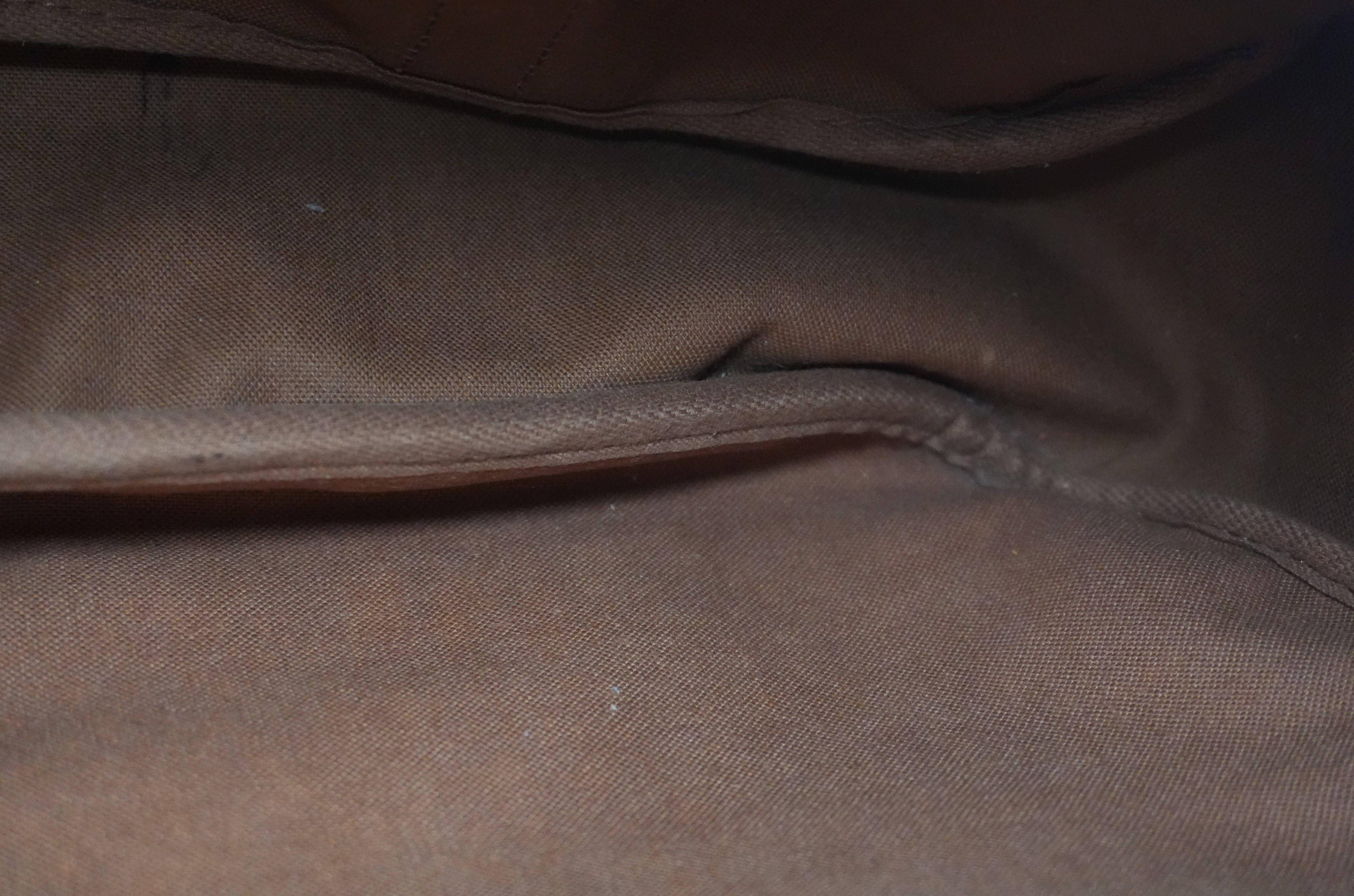 Pre-Owned Burberry HayMarket Check Hobo Shoulder Bag Brown