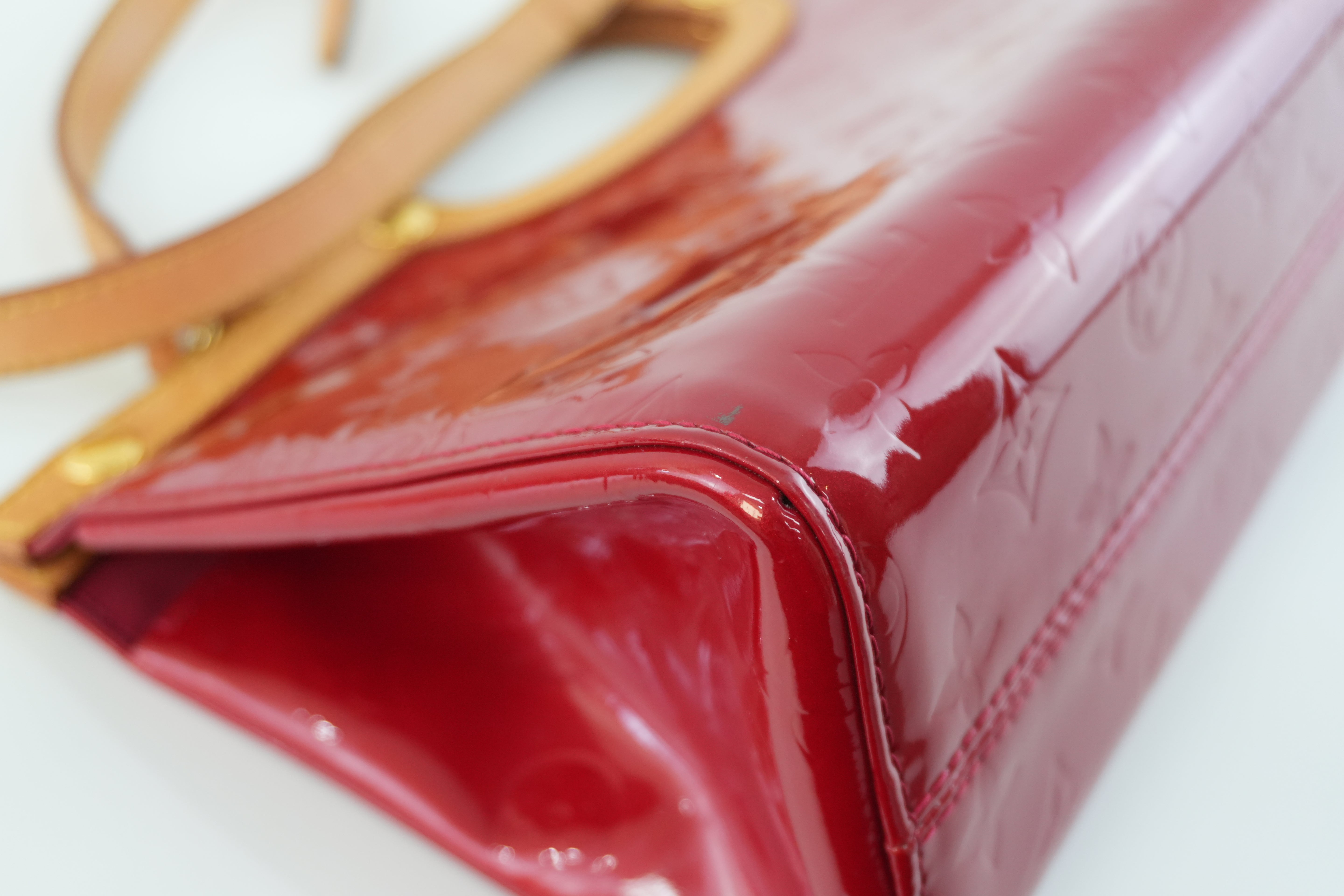 Louis Vuitton Vernis Roxbury Drive Red Used