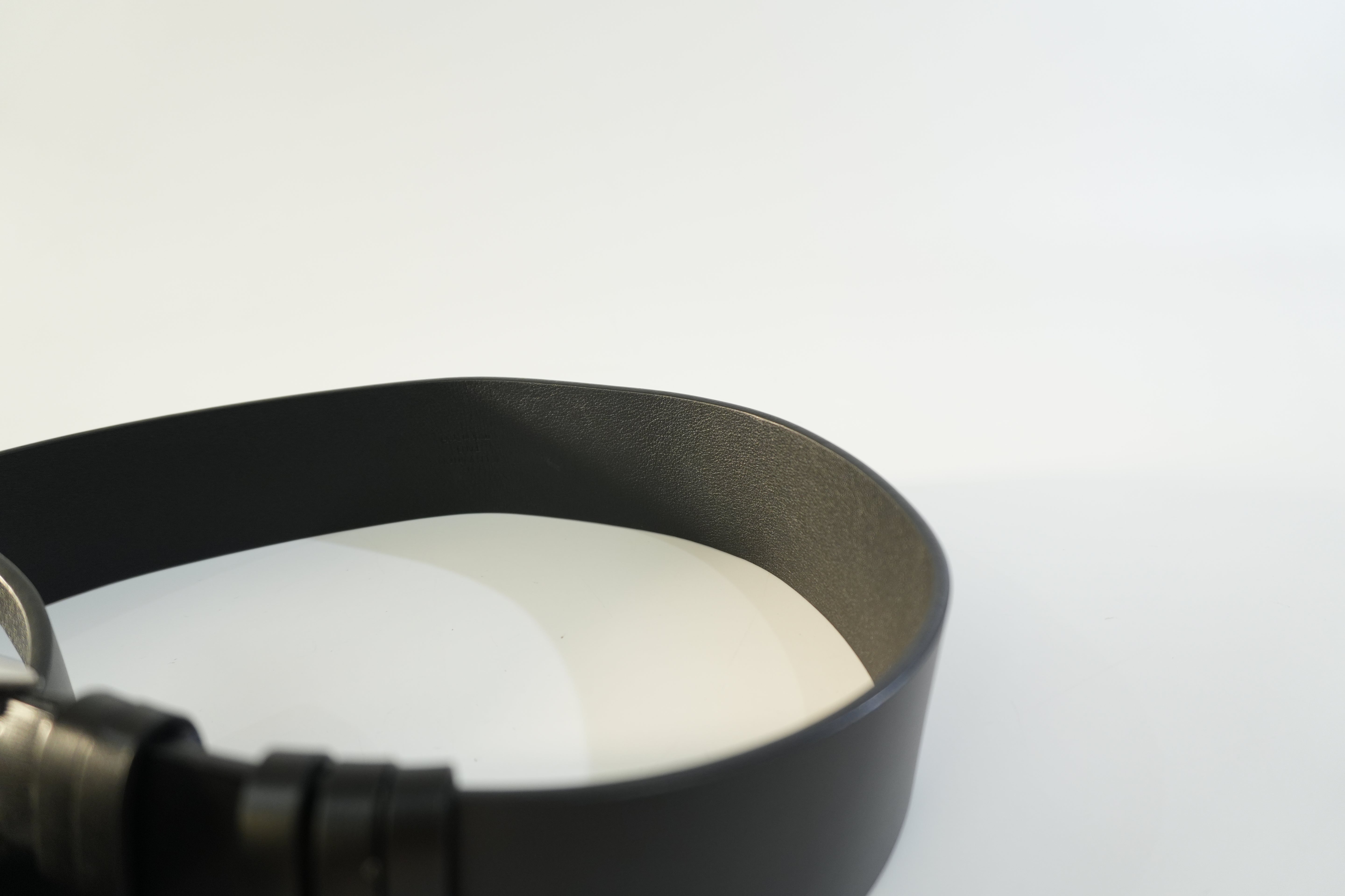 Pre-owned Louis Vuitton Leather Belt Size 80 Black