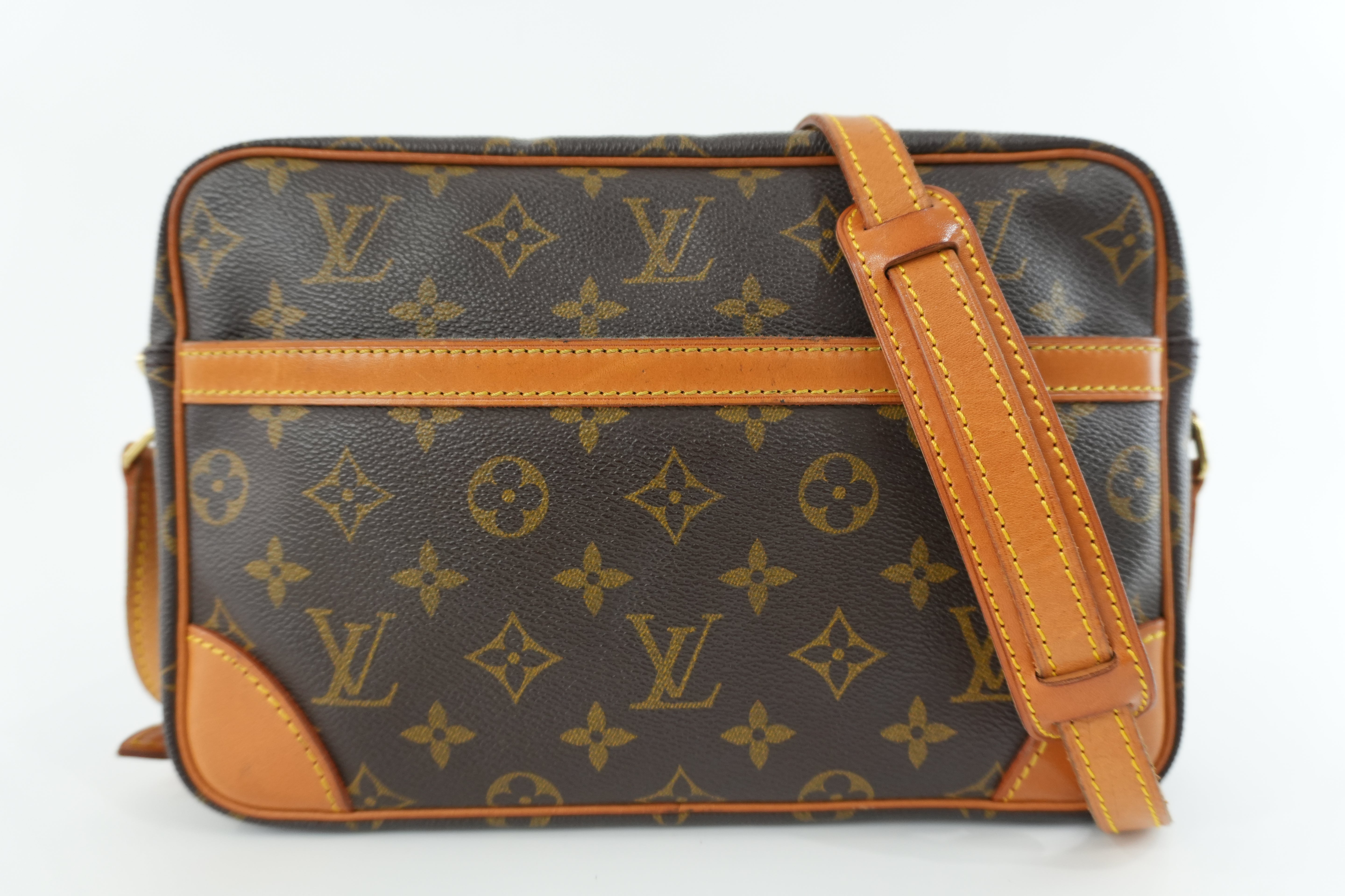 Louis Vuitton Trocadero Shoulder Bag Used