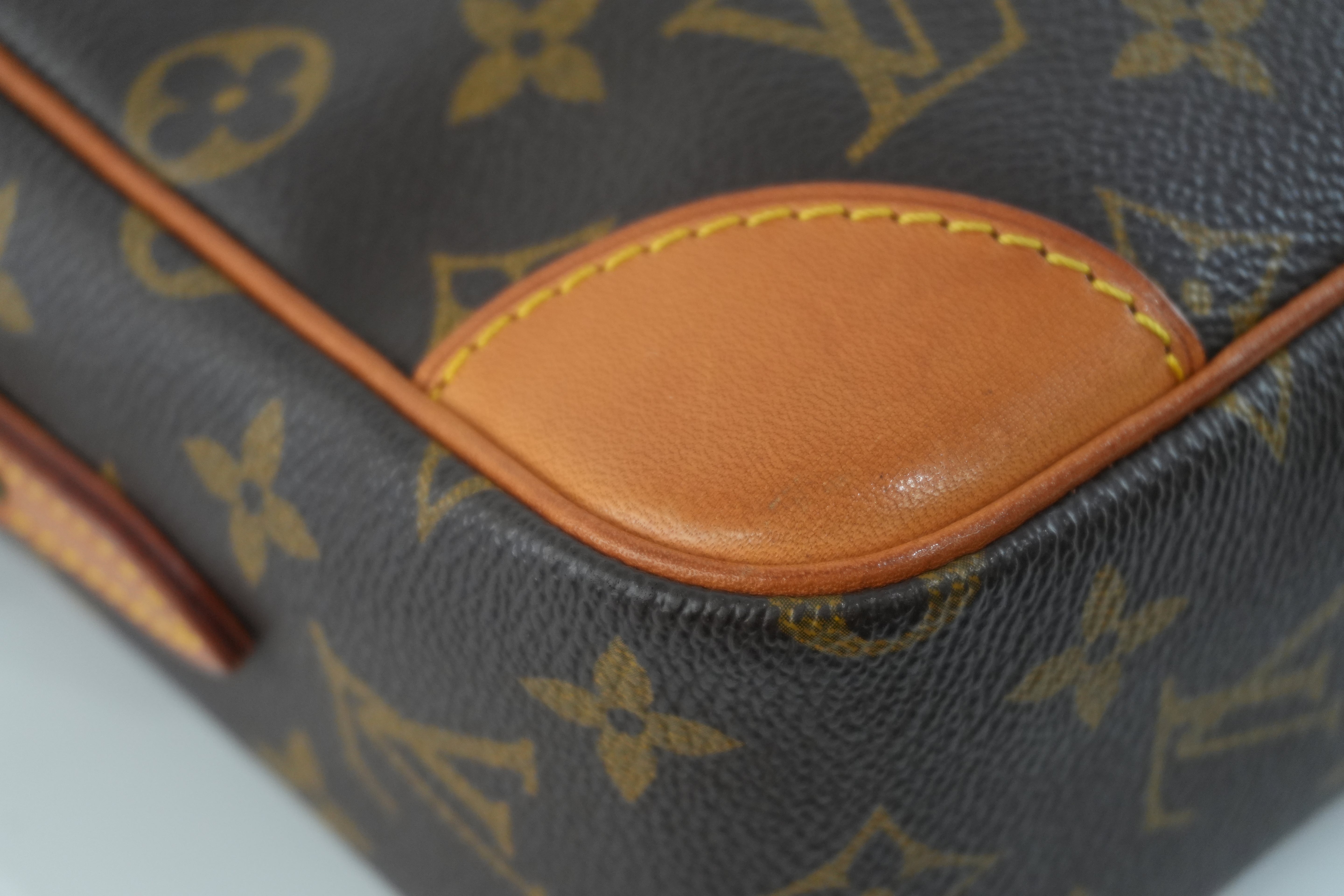 Louis Vuitton Trocadero Shoulder Bag Used