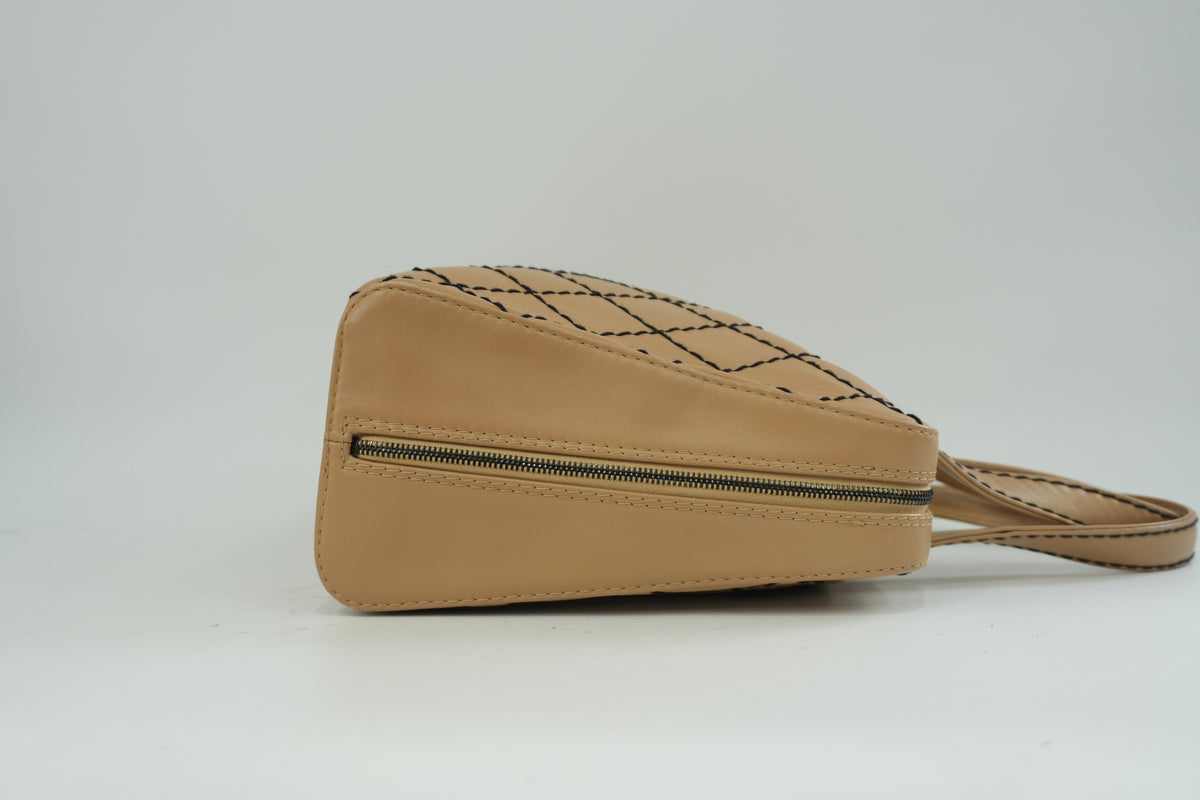 Pre-Owned Chanel Wild Stitch Handbag Beige
