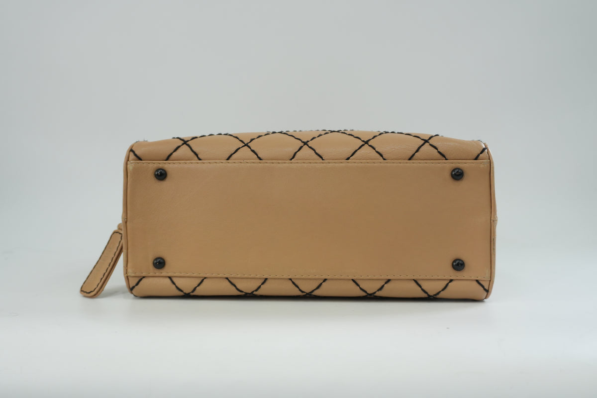 Pre-Owned Chanel Wild Stitch Handbag Beige