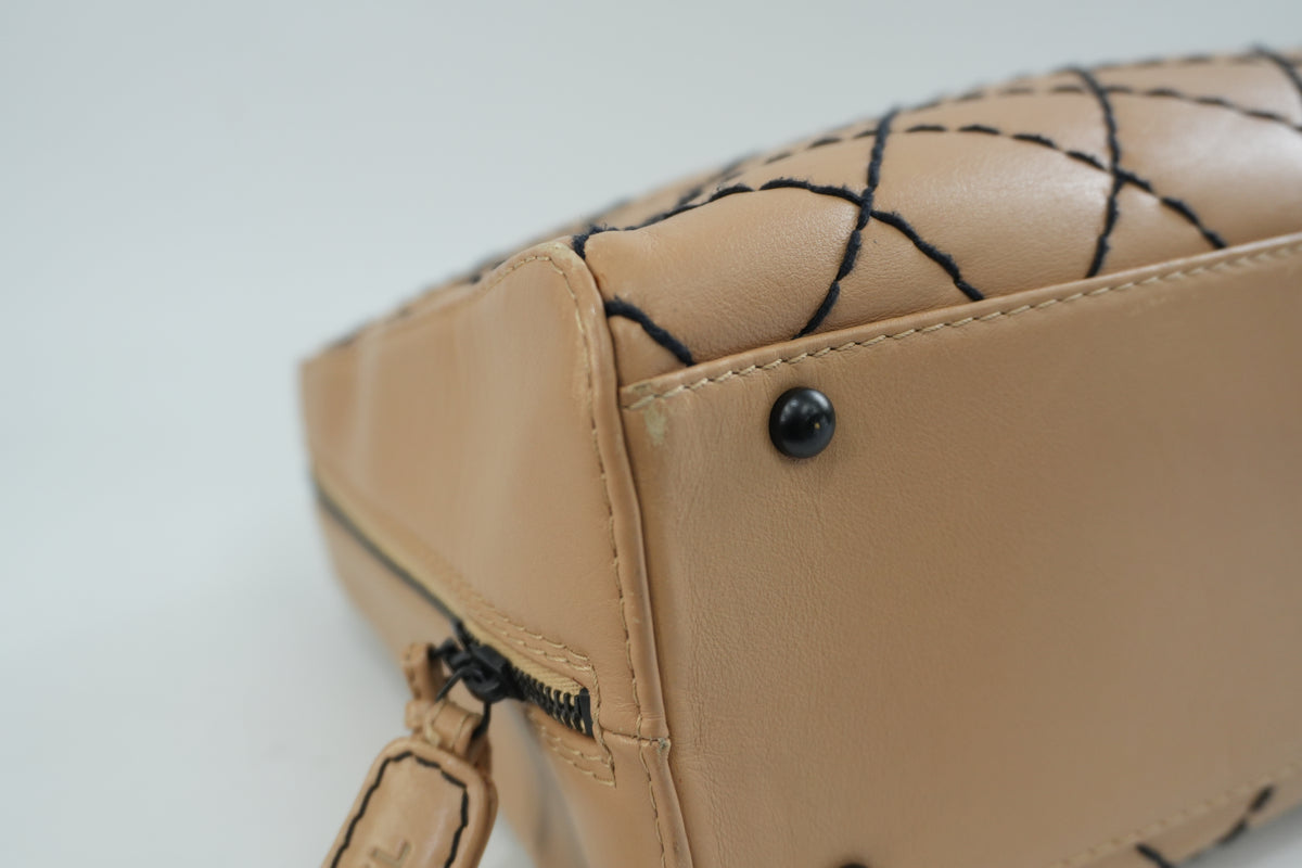 Pre-Owned Chanel Wild Stitch Handbag Beige