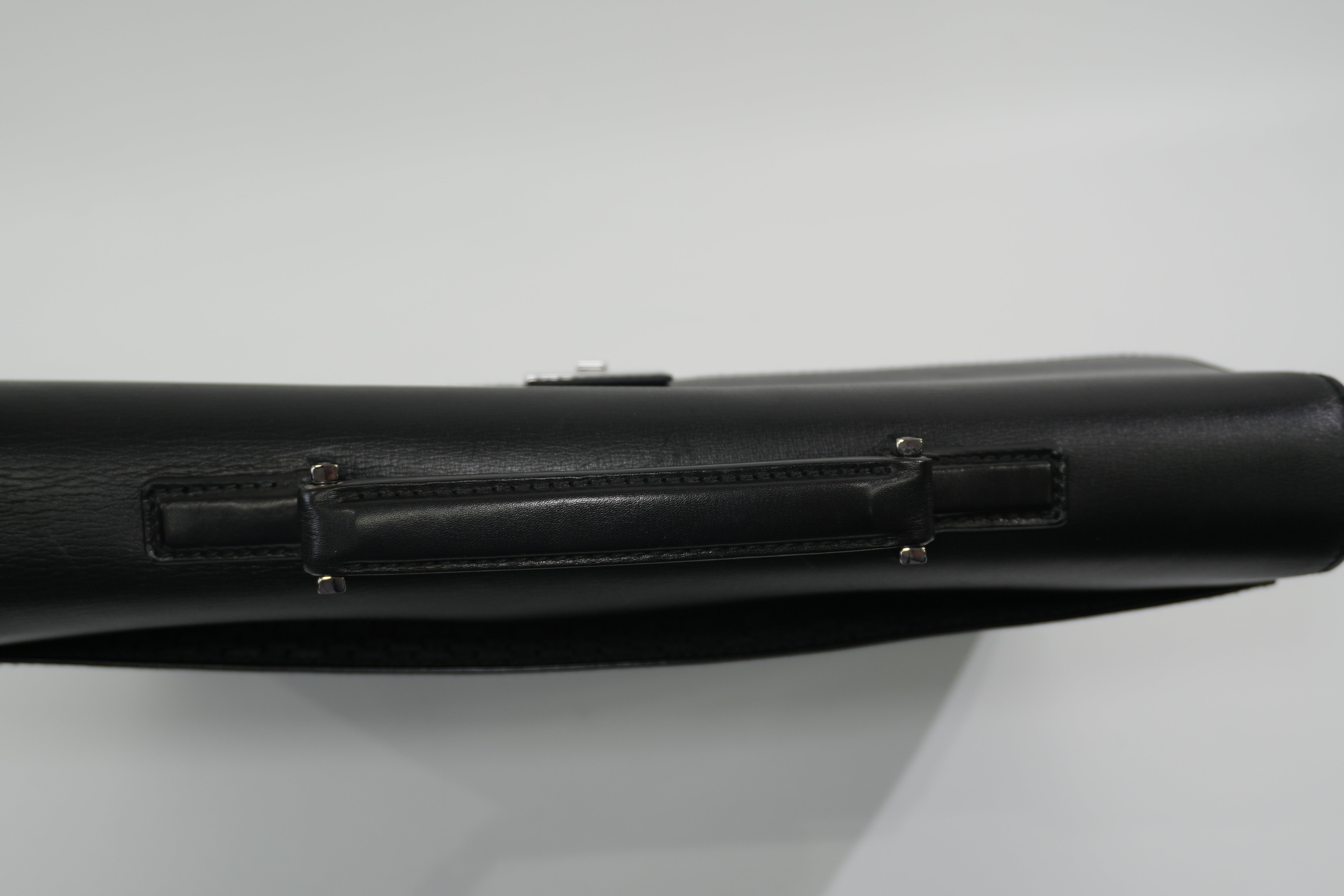 Pre-owned Gucci Combination Lock Briefcase Black