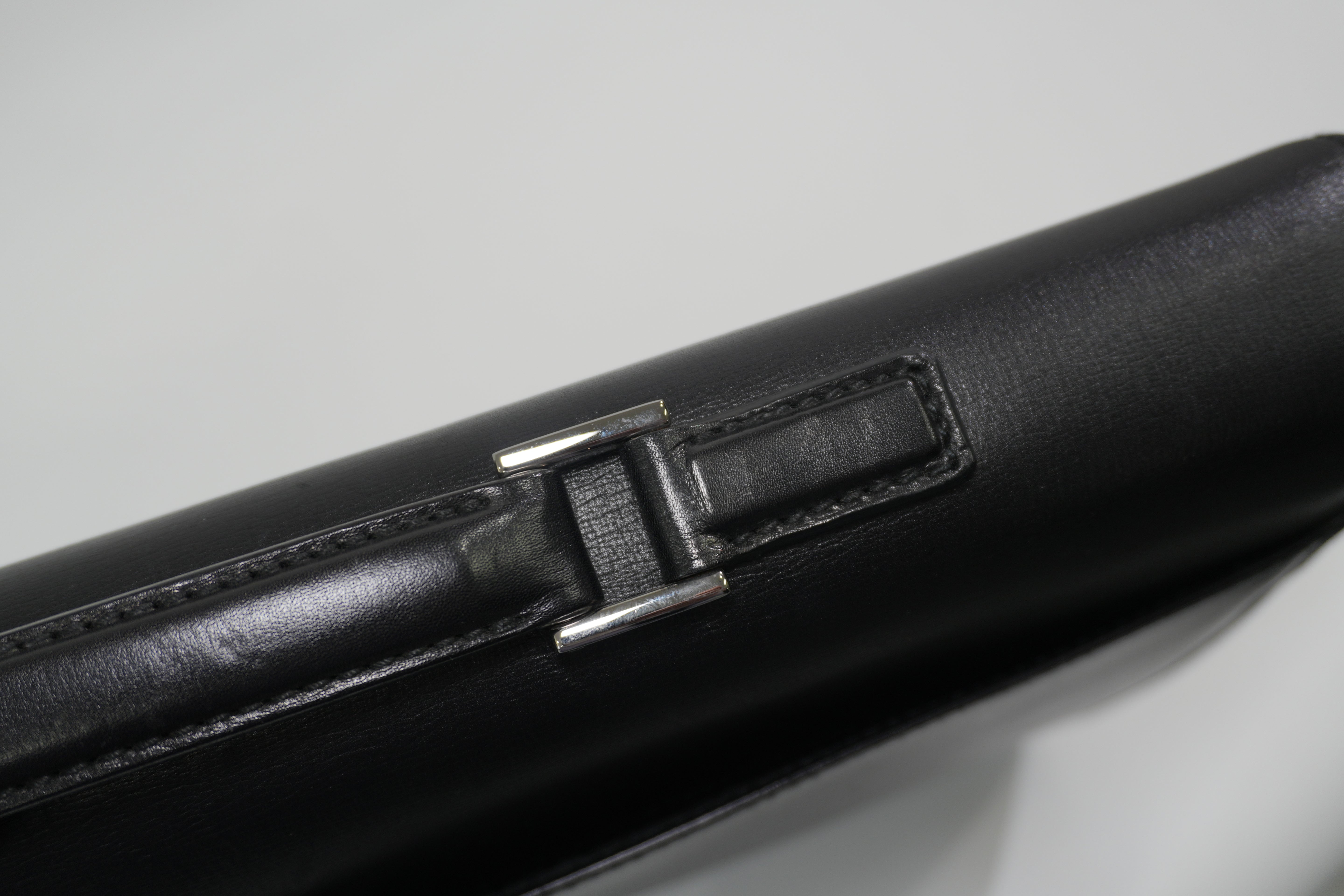 Pre-owned Gucci Combination Lock Briefcase Black
