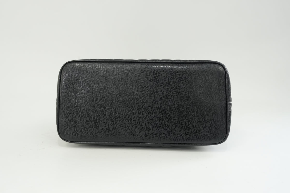 Pre-Owned Chanel Caviar Skin Medallion Tote Bag Black