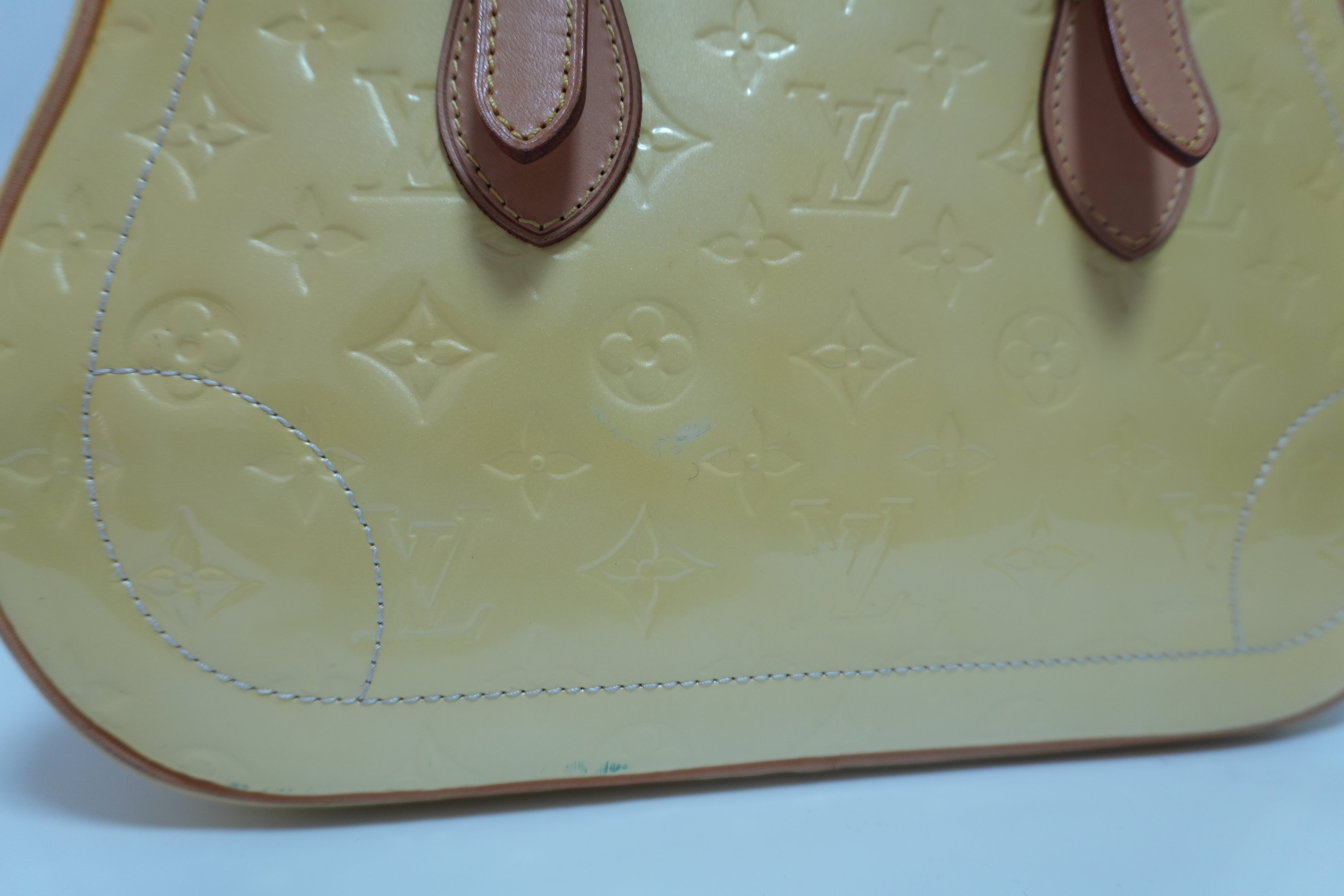 Louis Vuitton Vernis Summit Drive Handbag Yellow Used