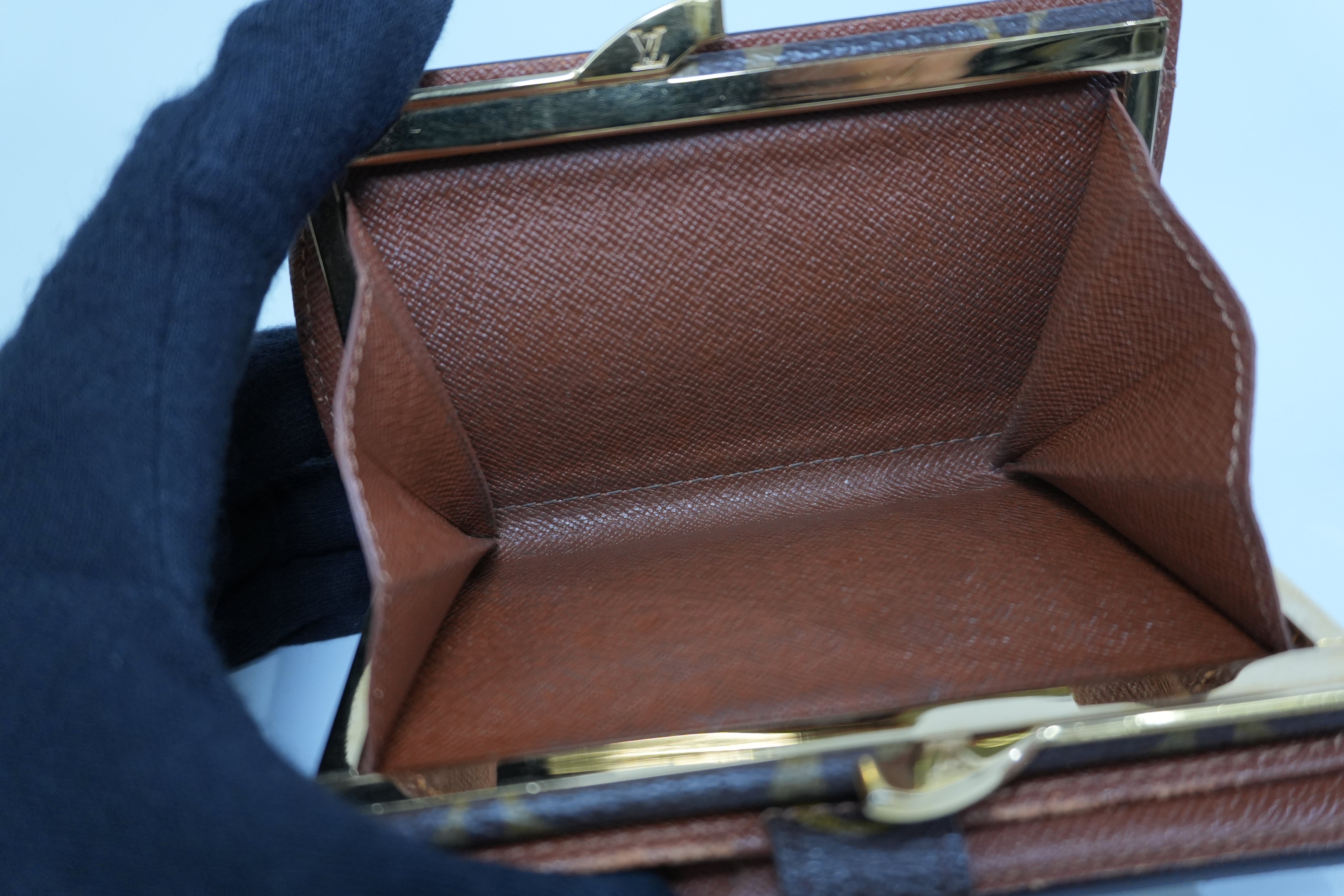 Pre-owned Louis Vuitton Monogram Kisslock Wallet