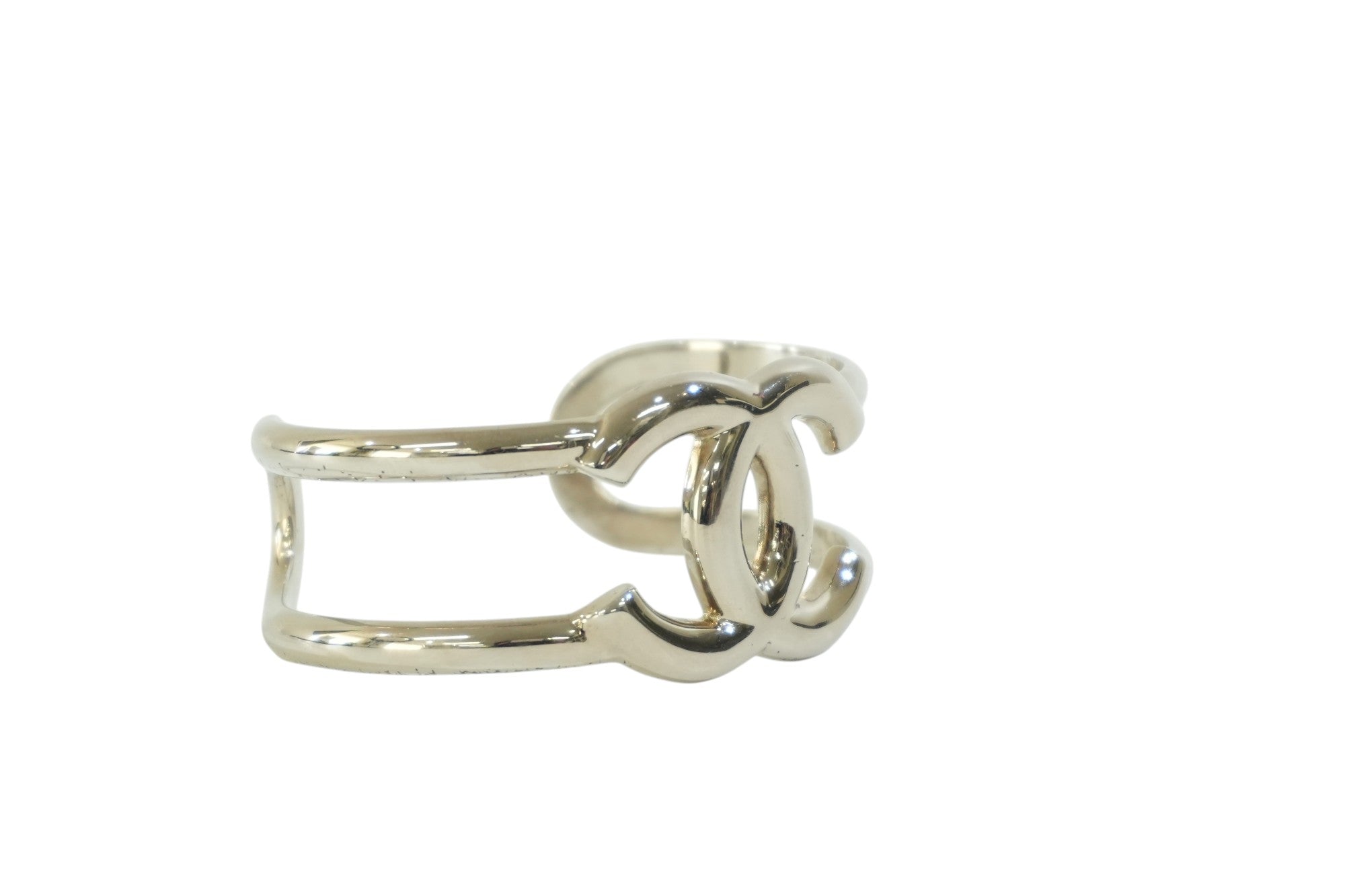 Pre-owned Chanel Bangle Silver tone