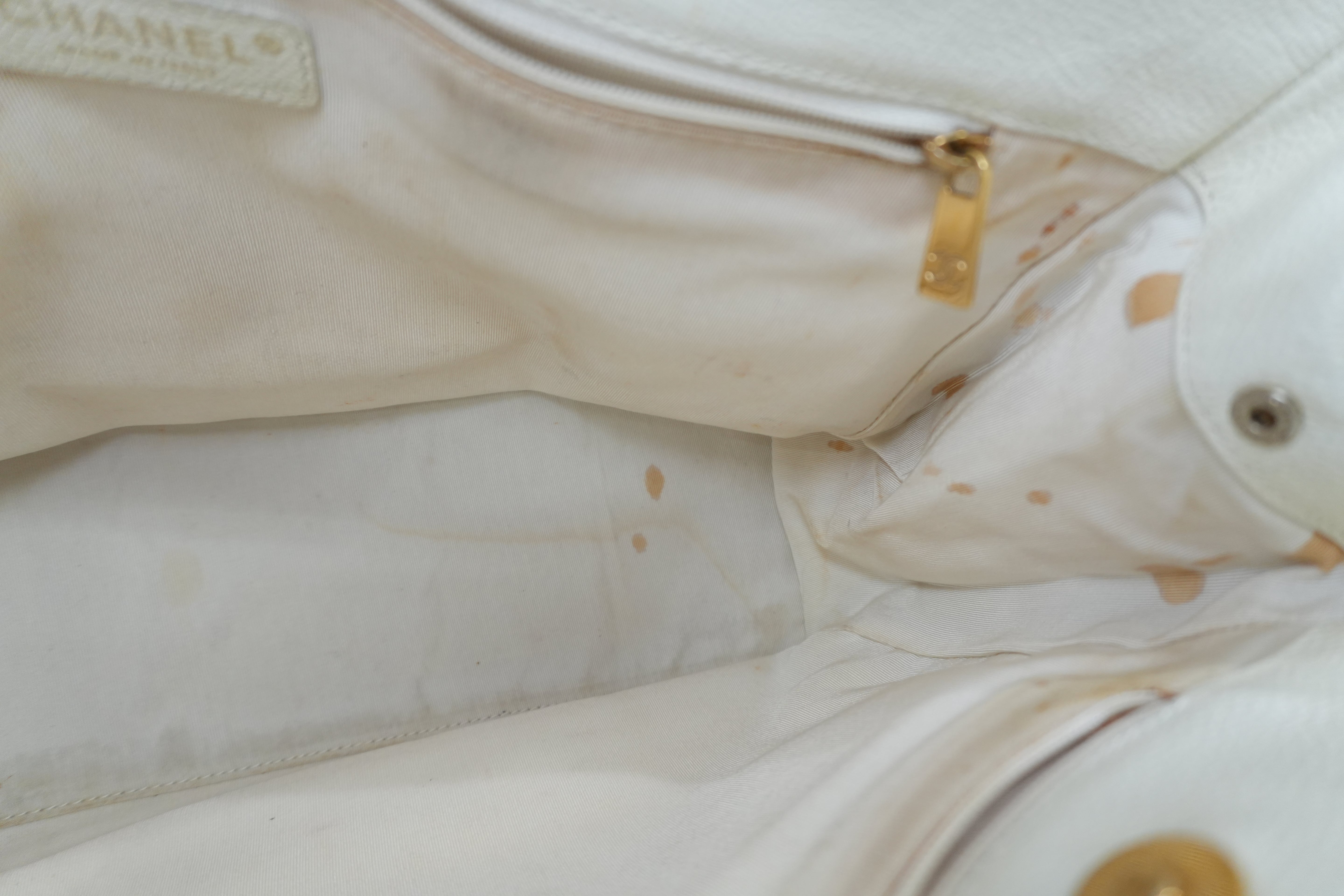 Pre-owned Chanel Caviar Skin Tote Bag White