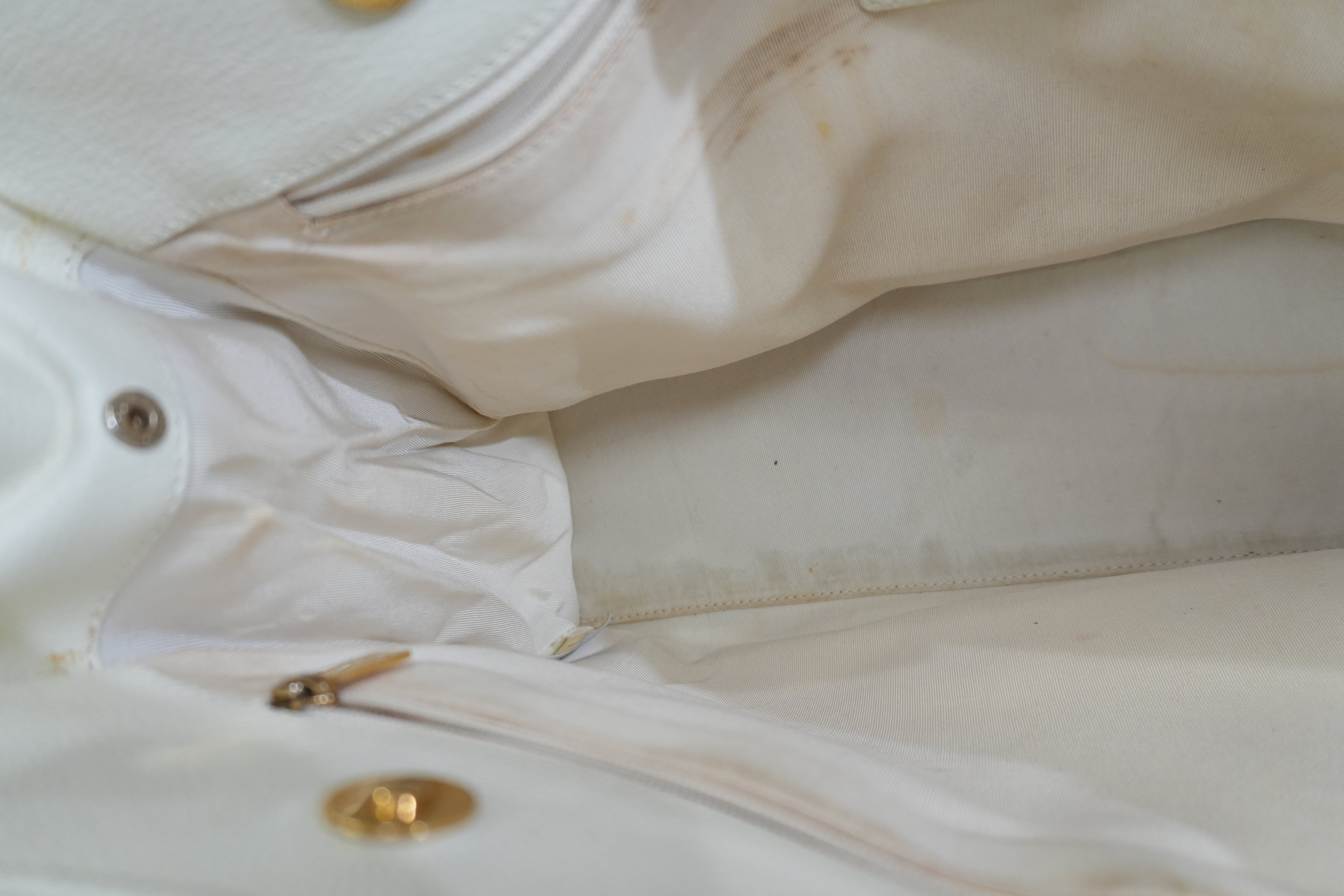 Pre-owned Chanel Caviar Skin Tote Bag White