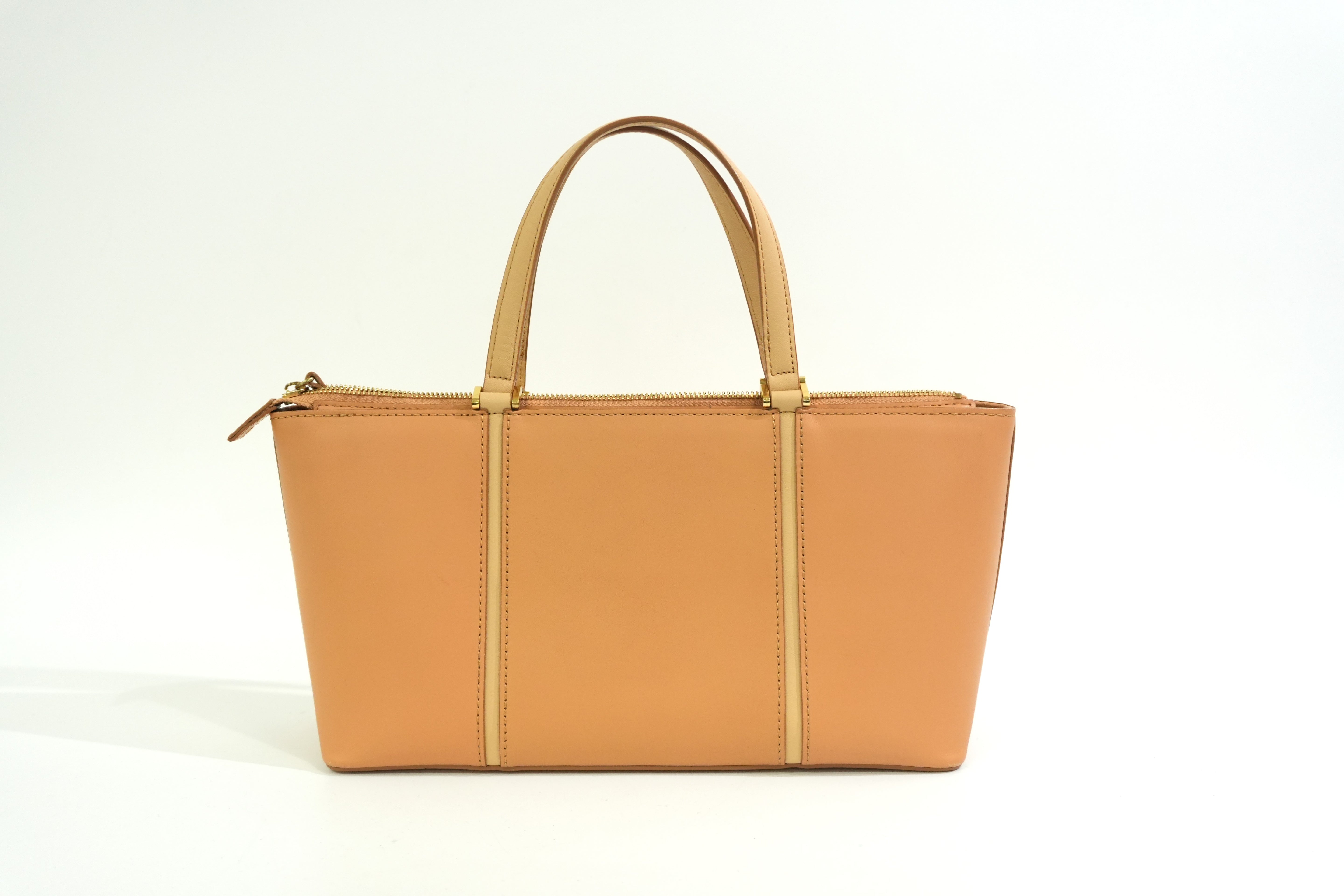Pre-owned Burberry Handbag Beige Gold