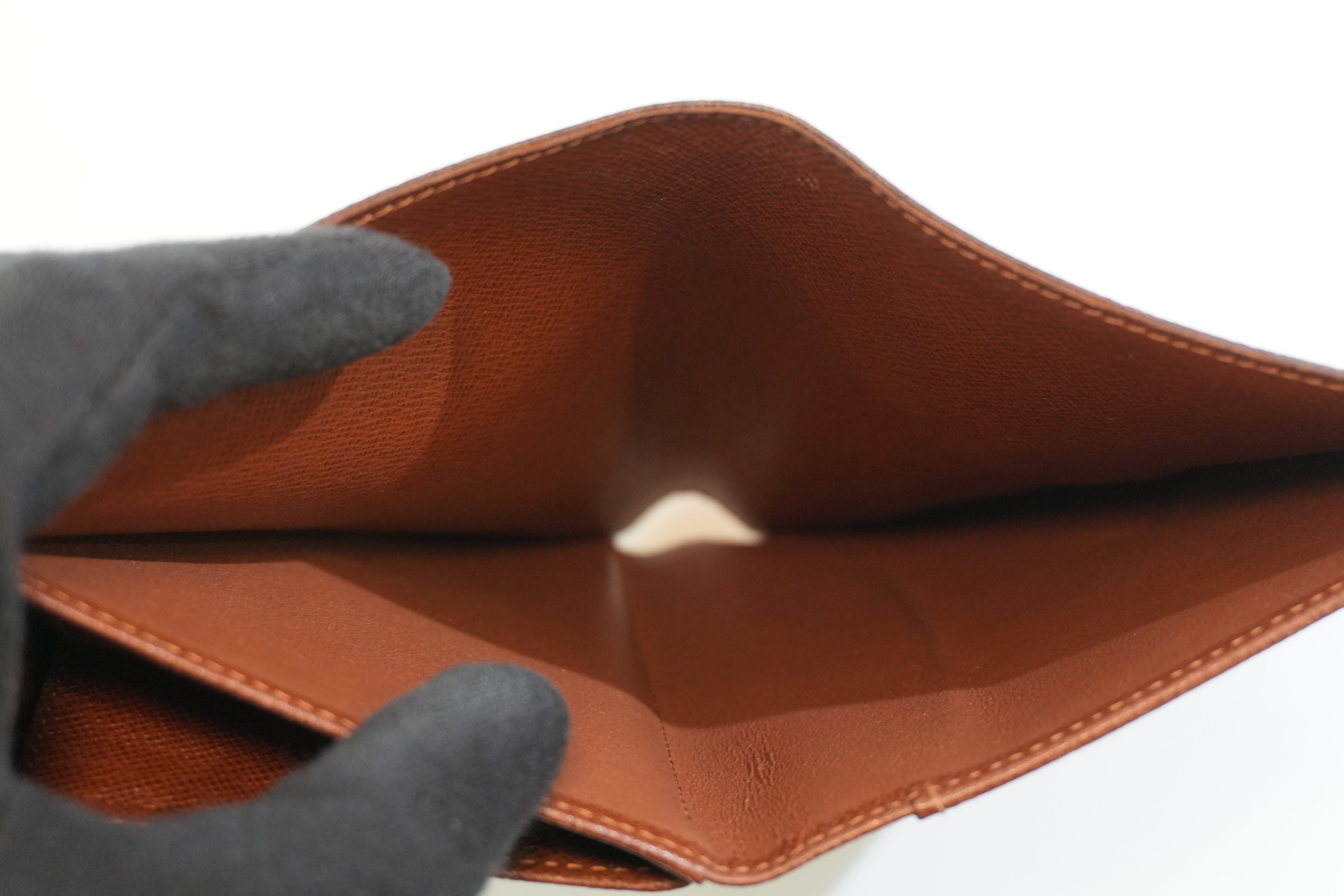 Pre-owned Louis Vuitton Monogram Short Wallet
