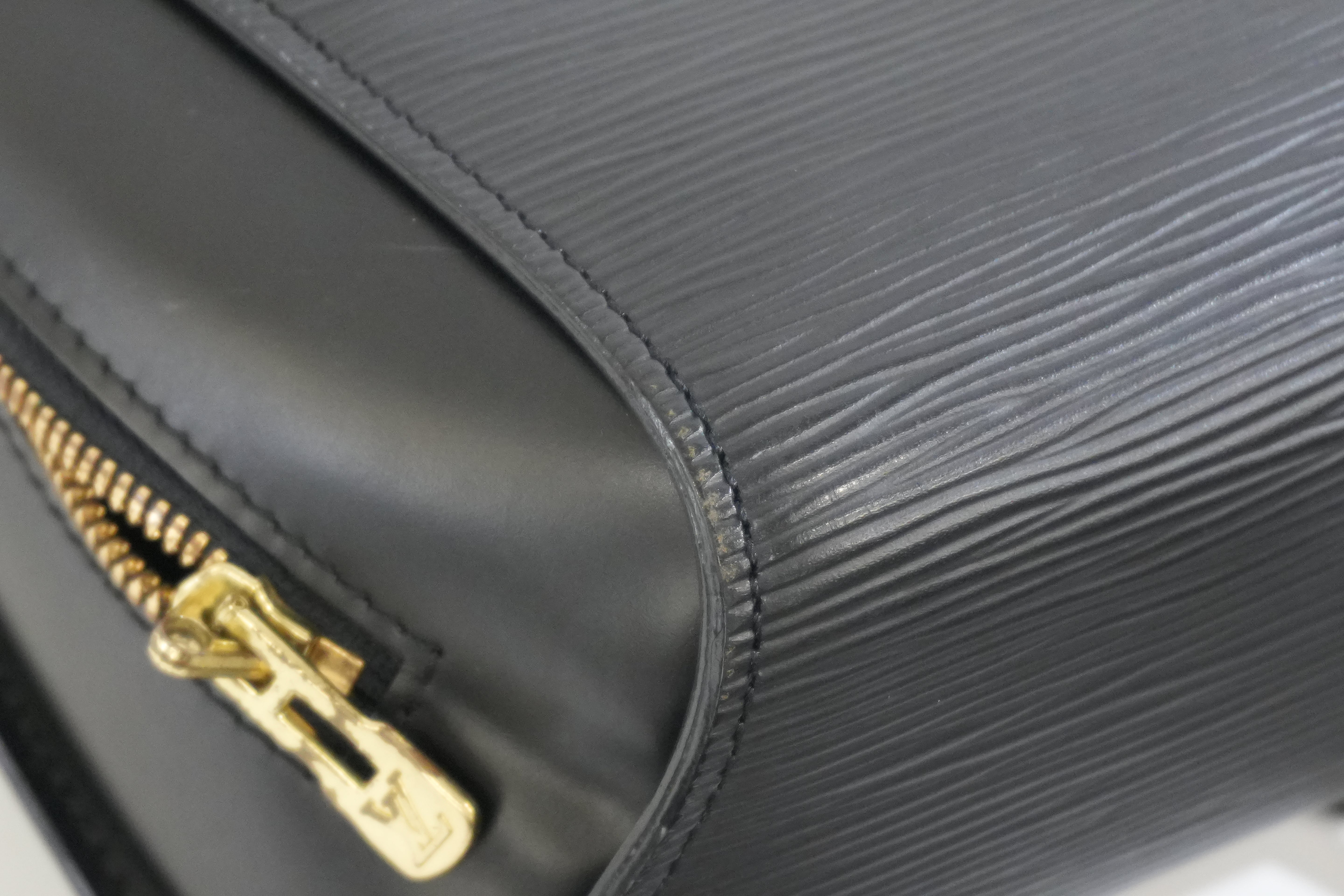 Pre-owned Louis Vuitton Leather Epi Mabillon Backpack PM Black