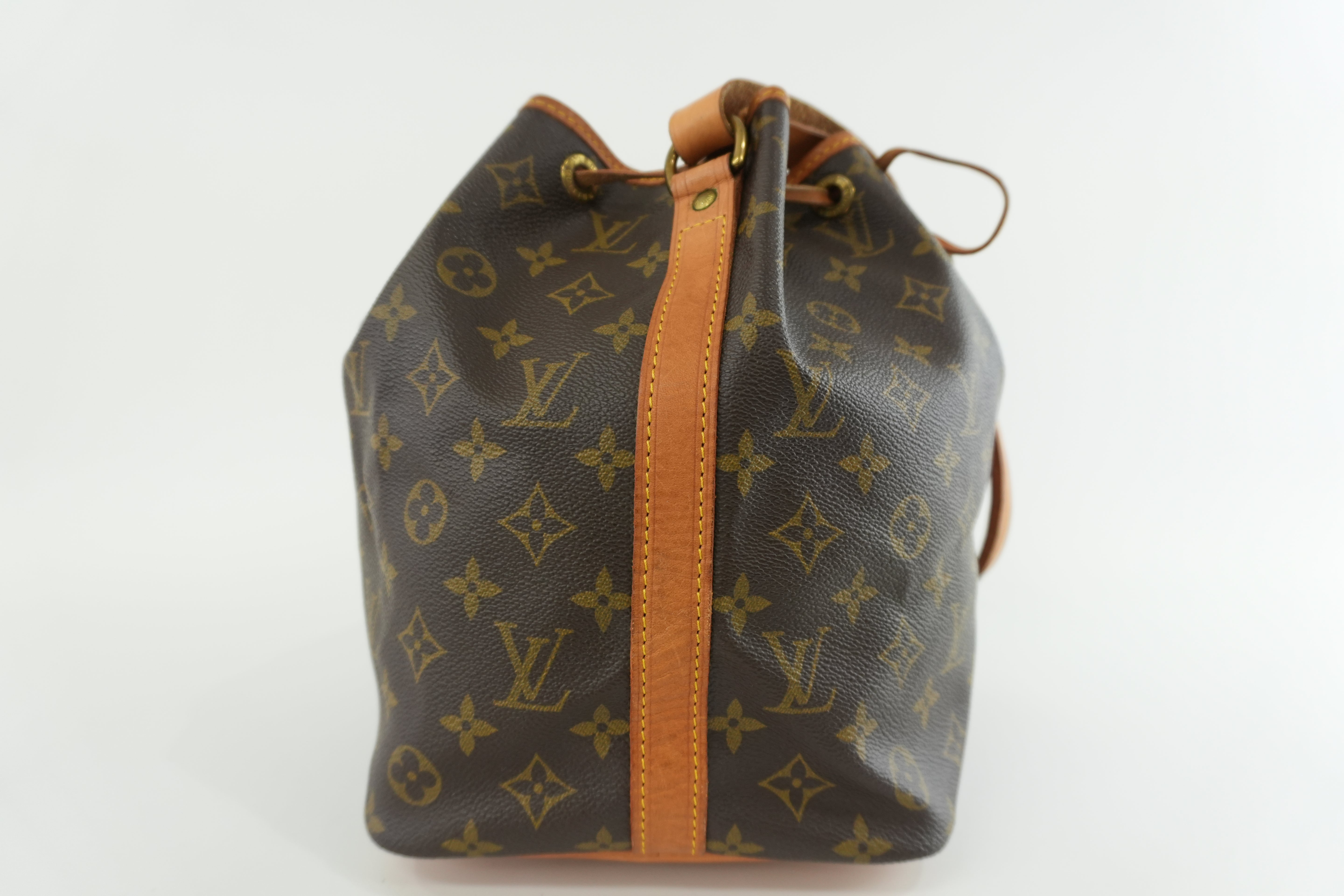 Louis Vuitton Monogram Noe PM Bucket Shoulder Bag Used