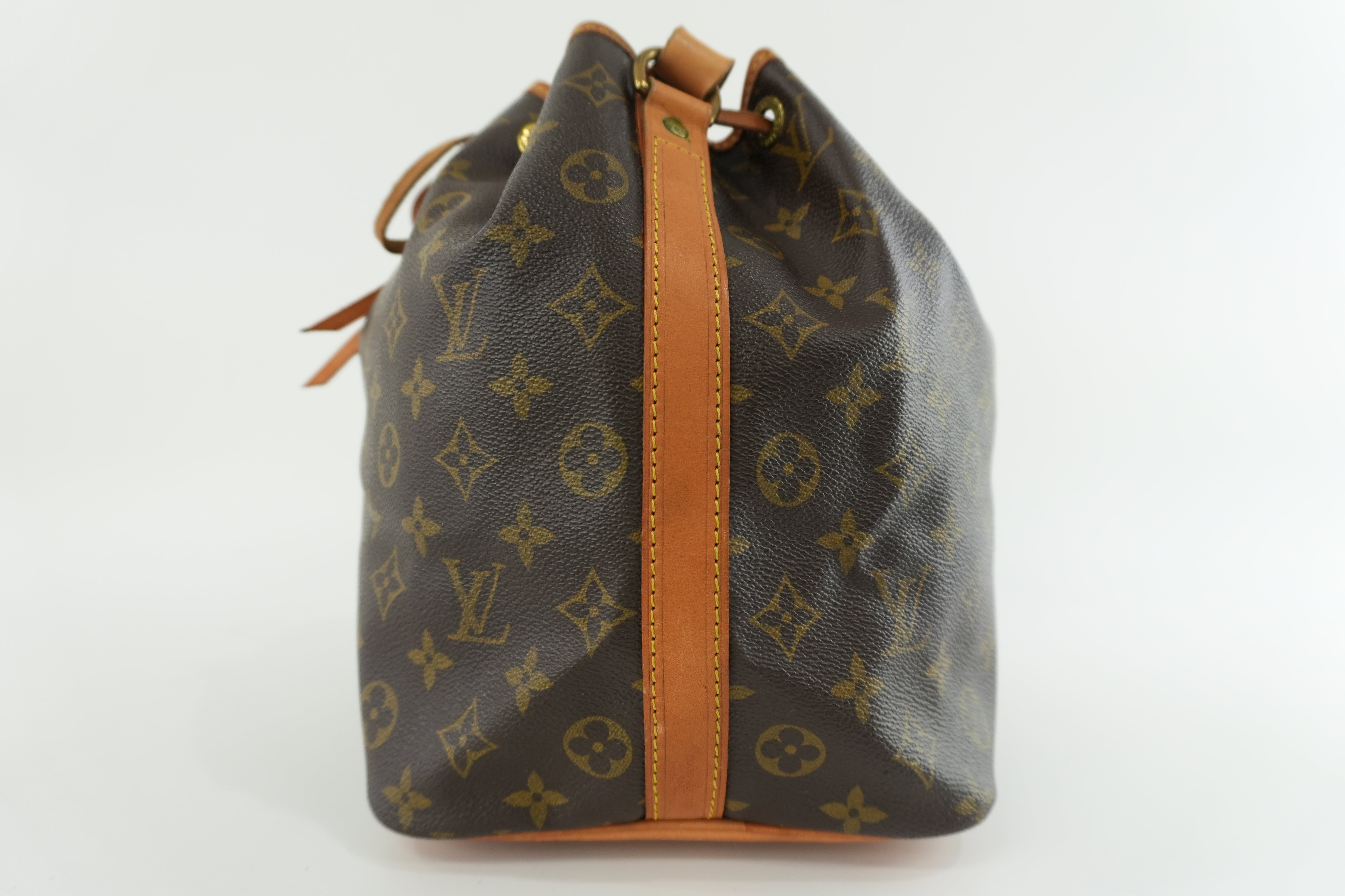Louis Vuitton Monogram Noe PM Bucket Shoulder Bag Used