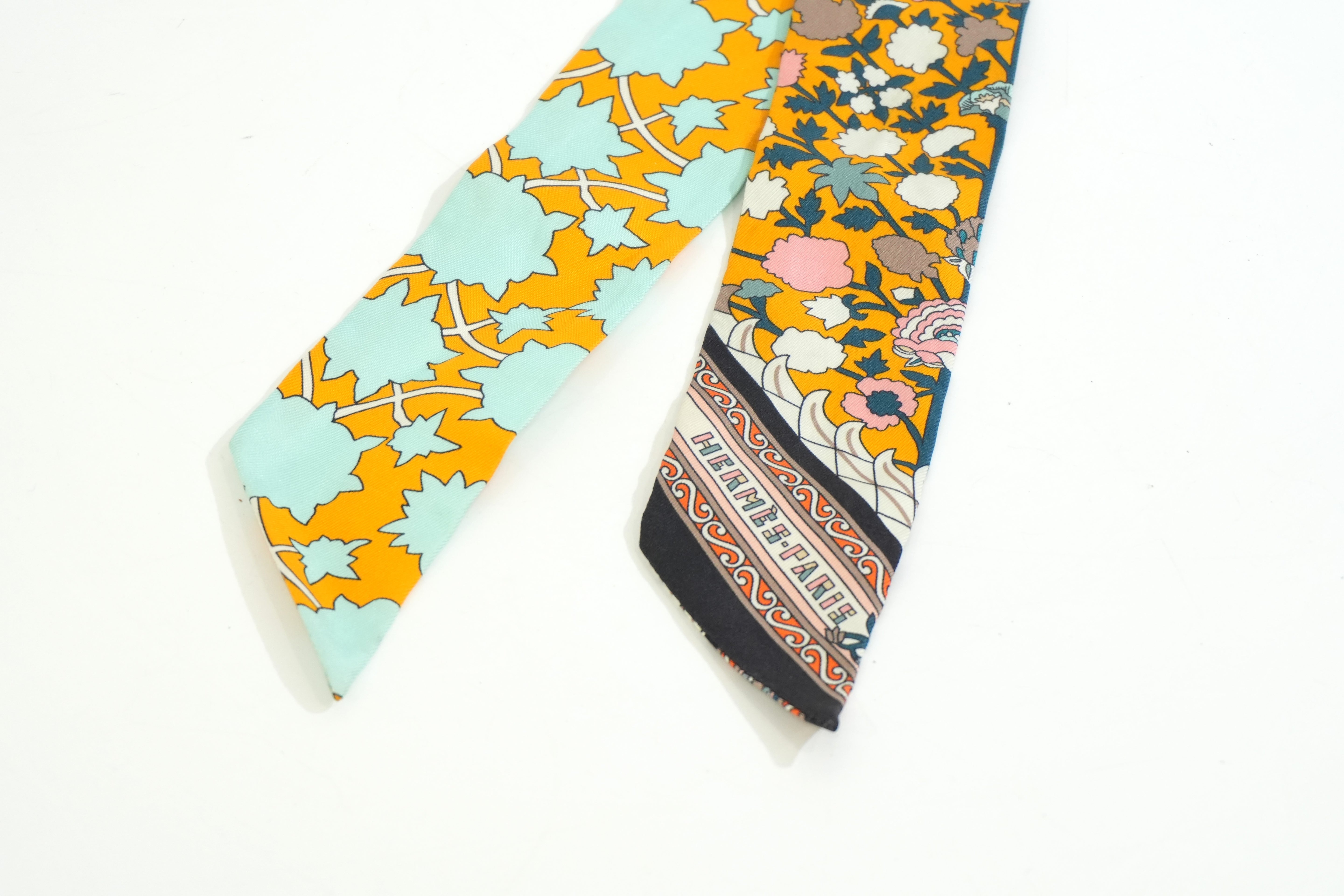 Pre-owned Hermes Silk Twilly Blue and Orange