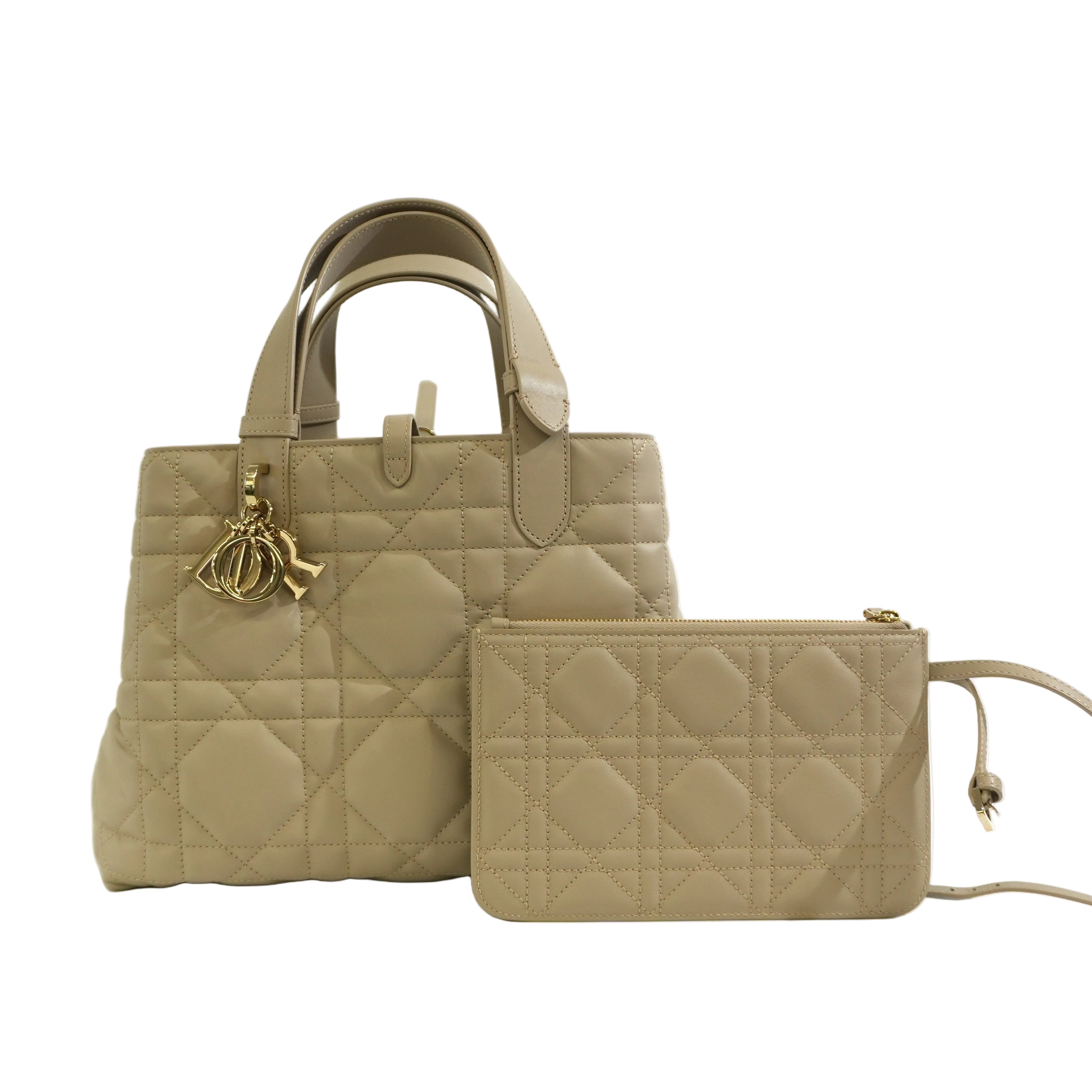 Pre-owned Dior Toujours Handbag Beige