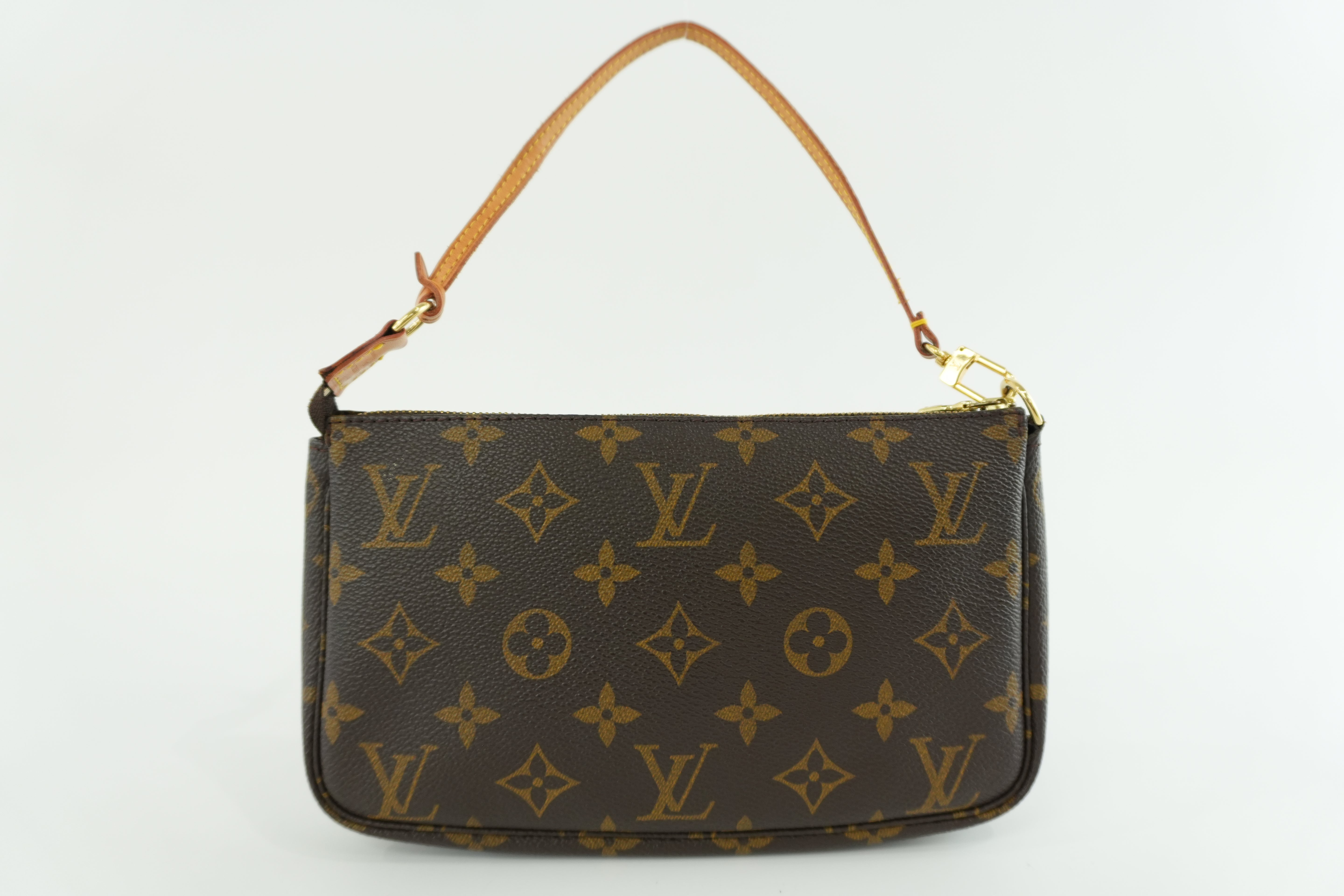 Louis Vuitton Monogram Pochette Accessories Used