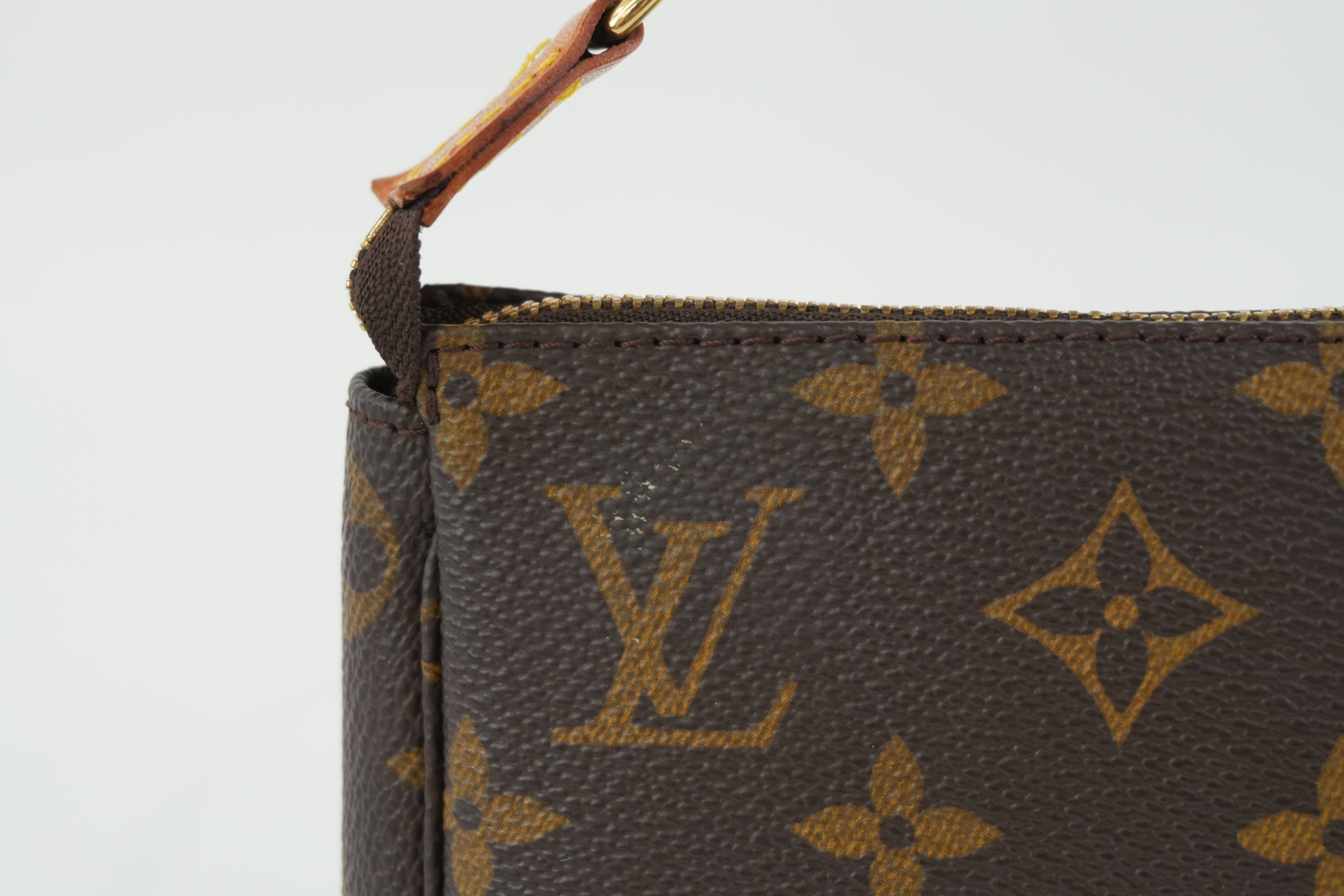 Louis Vuitton Monogram Pochette Accessories Used